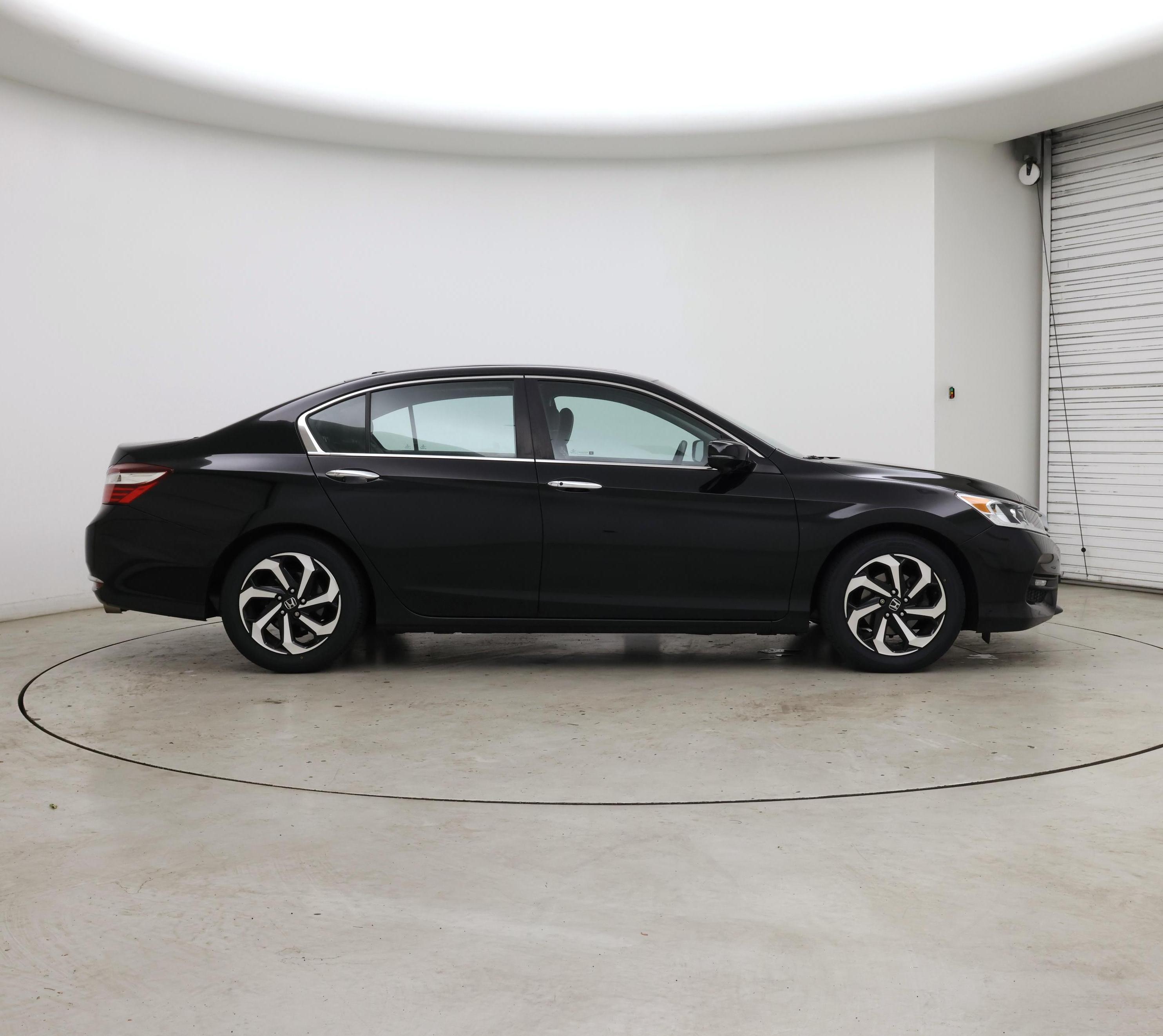 Thumbnail: 2017 Honda Accord - 7