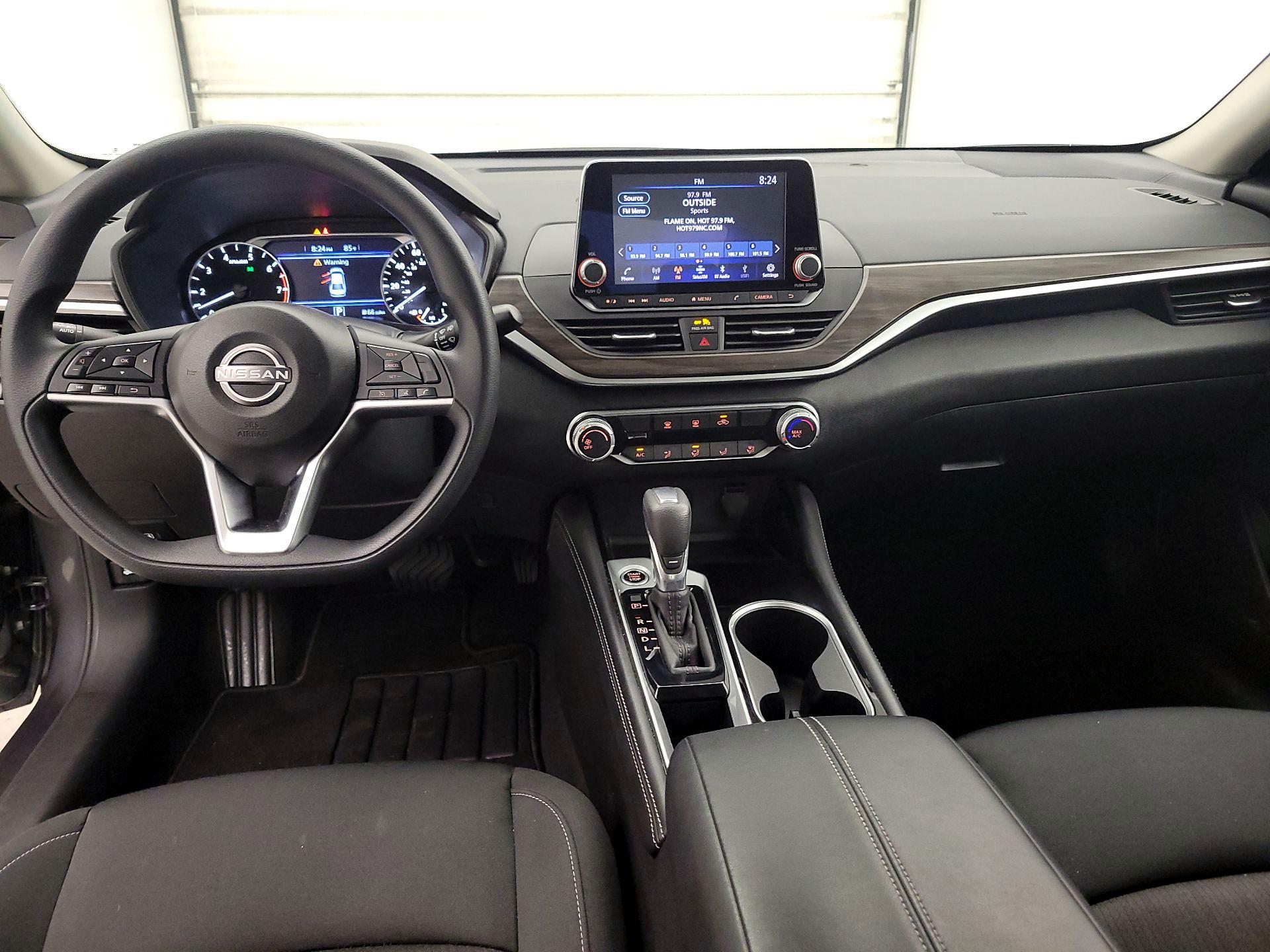 Thumbnail: 2023 Nissan Altima - 9