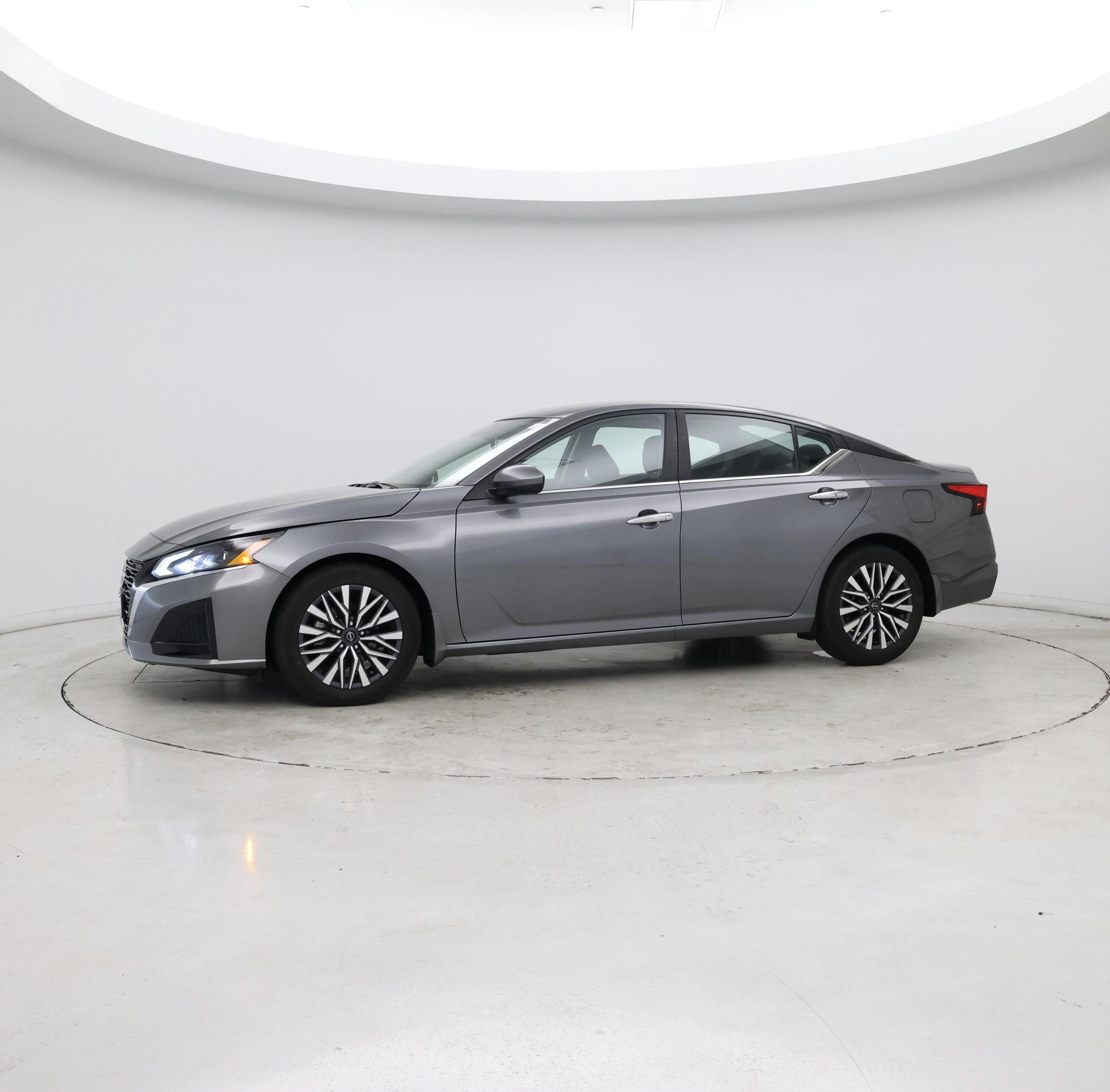 Thumbnail: 2023 Nissan Altima - 4