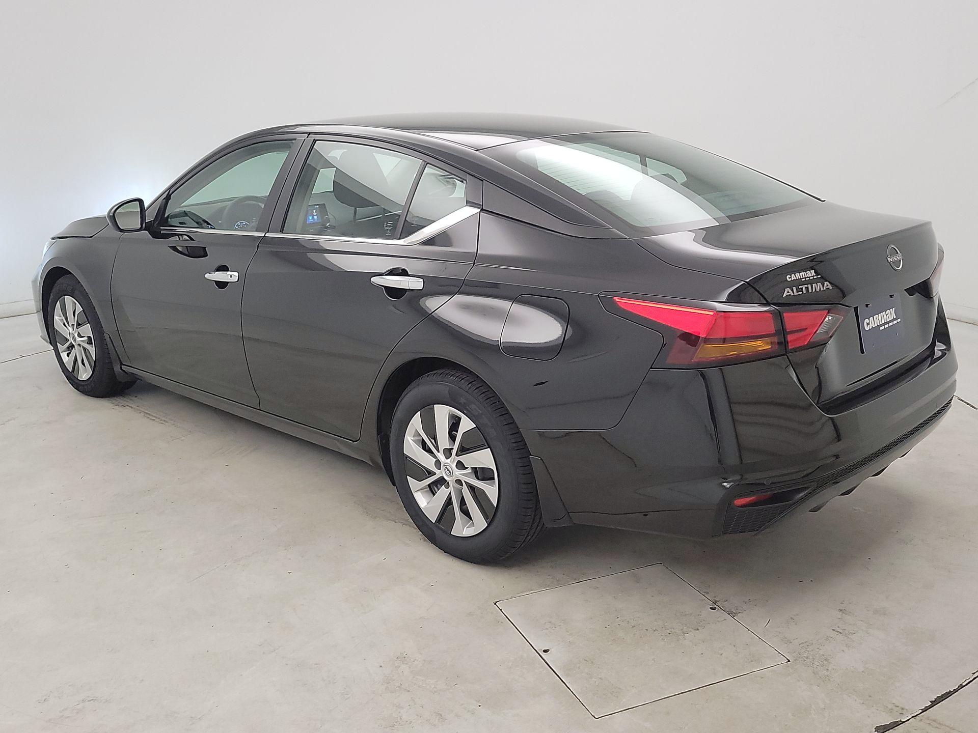 Thumbnail: 2023 Nissan Altima - 7
