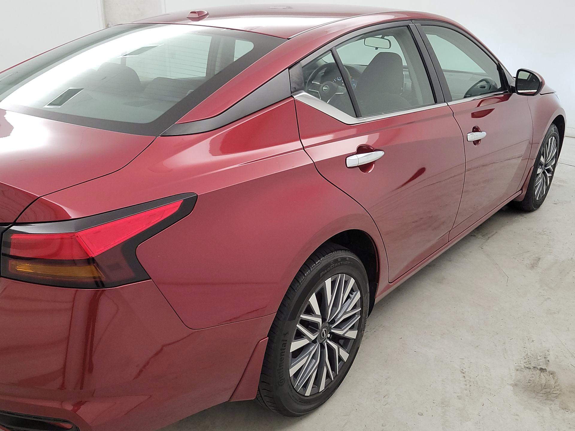 Thumbnail: 2023 Nissan Altima - 5