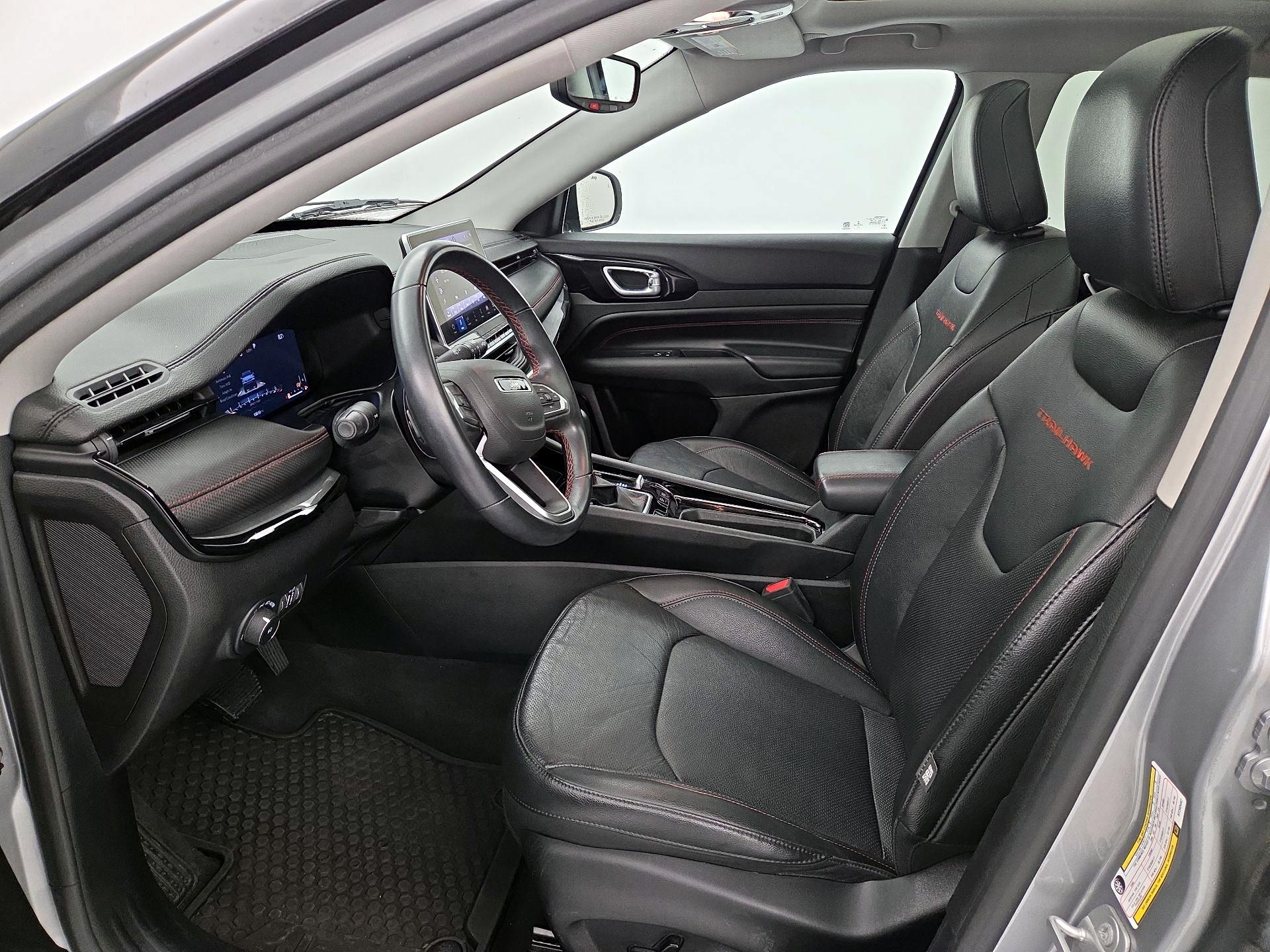 Thumbnail: 2022 Jeep Compass - 11