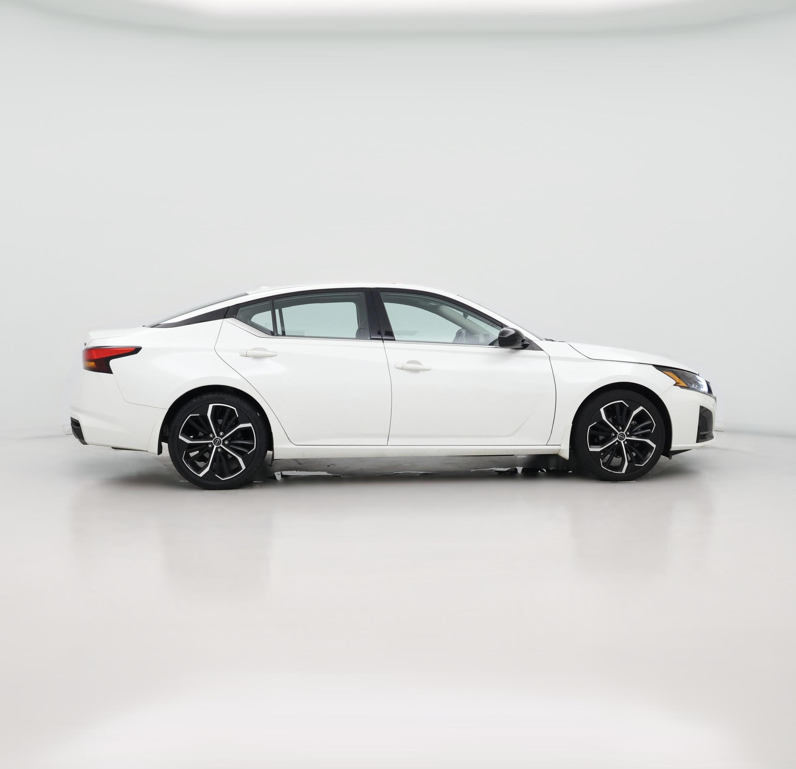 Thumbnail: 2023 Nissan Altima - 1