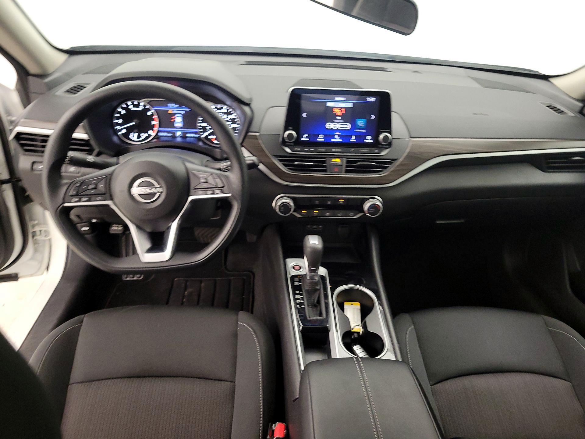 Thumbnail: 2024 Nissan Altima - 9