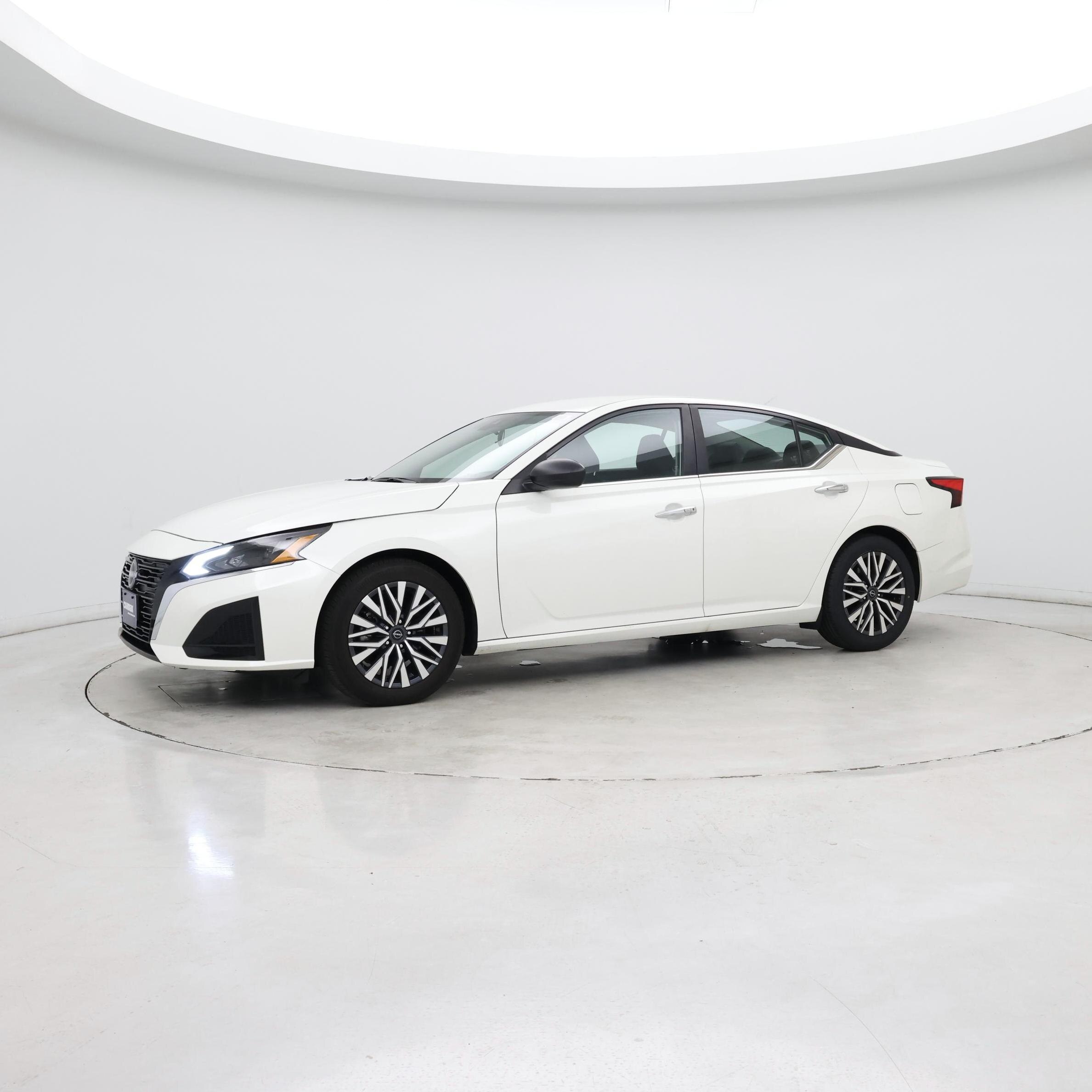 Thumbnail: 2024 Nissan Altima - 3