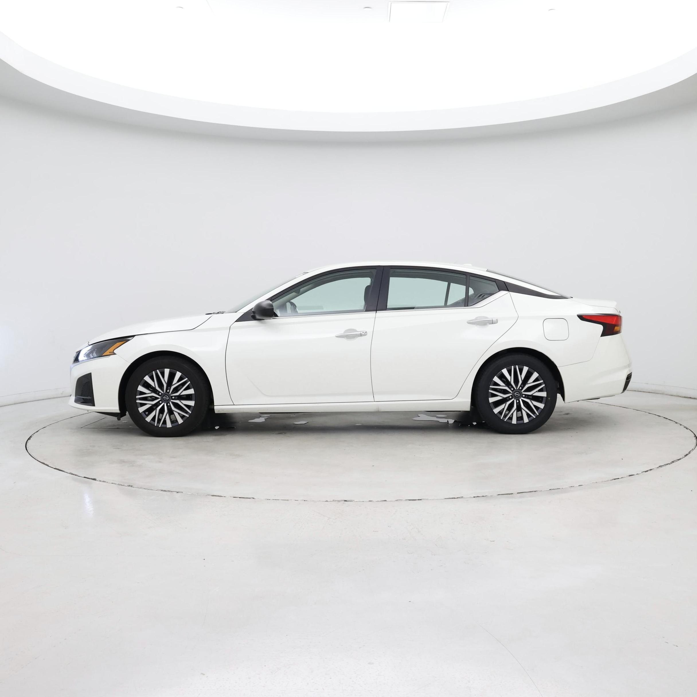 Thumbnail: 2024 Nissan Altima - 6