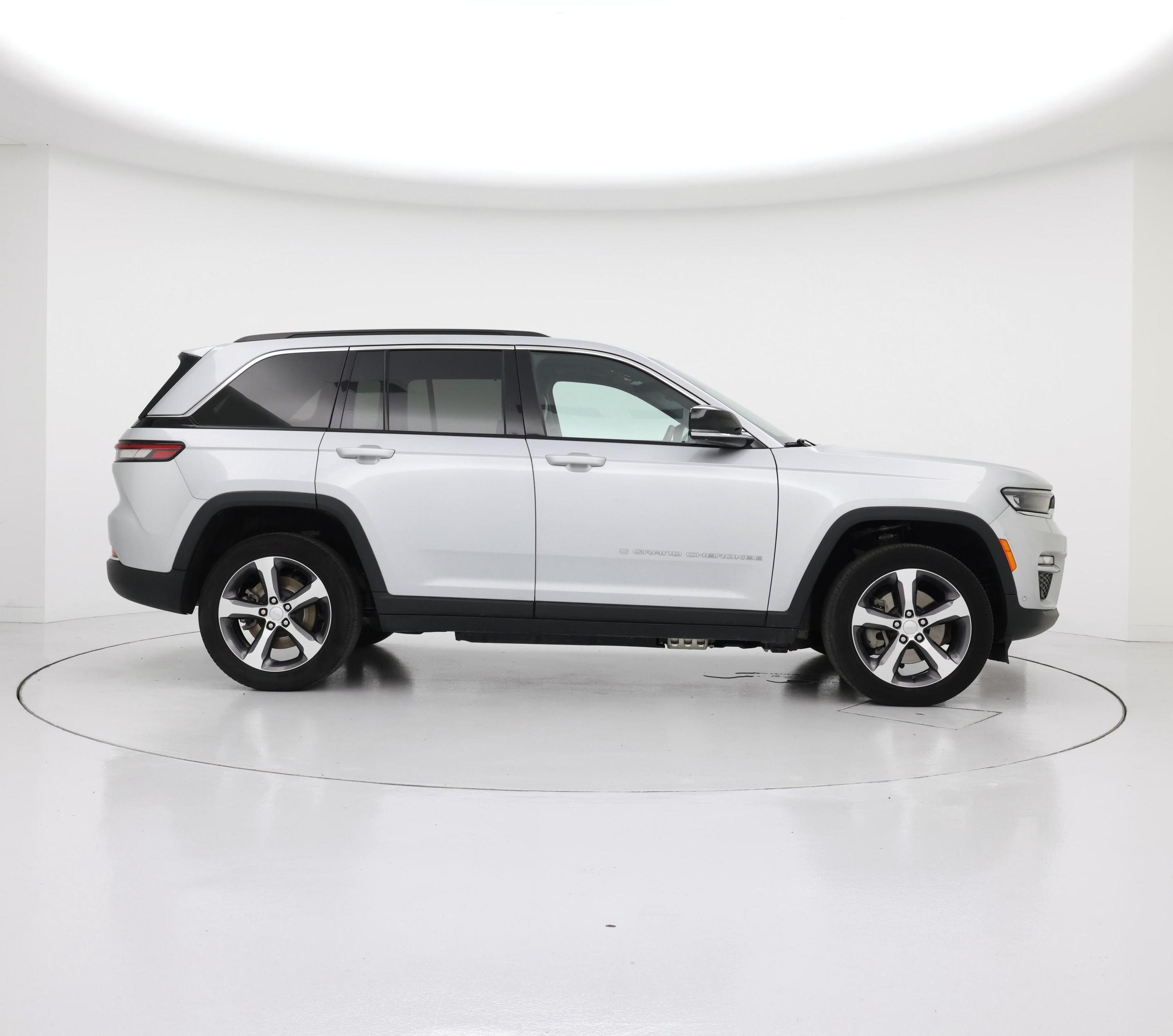 Thumbnail: 2024 Jeep Grand Cherokee - 7