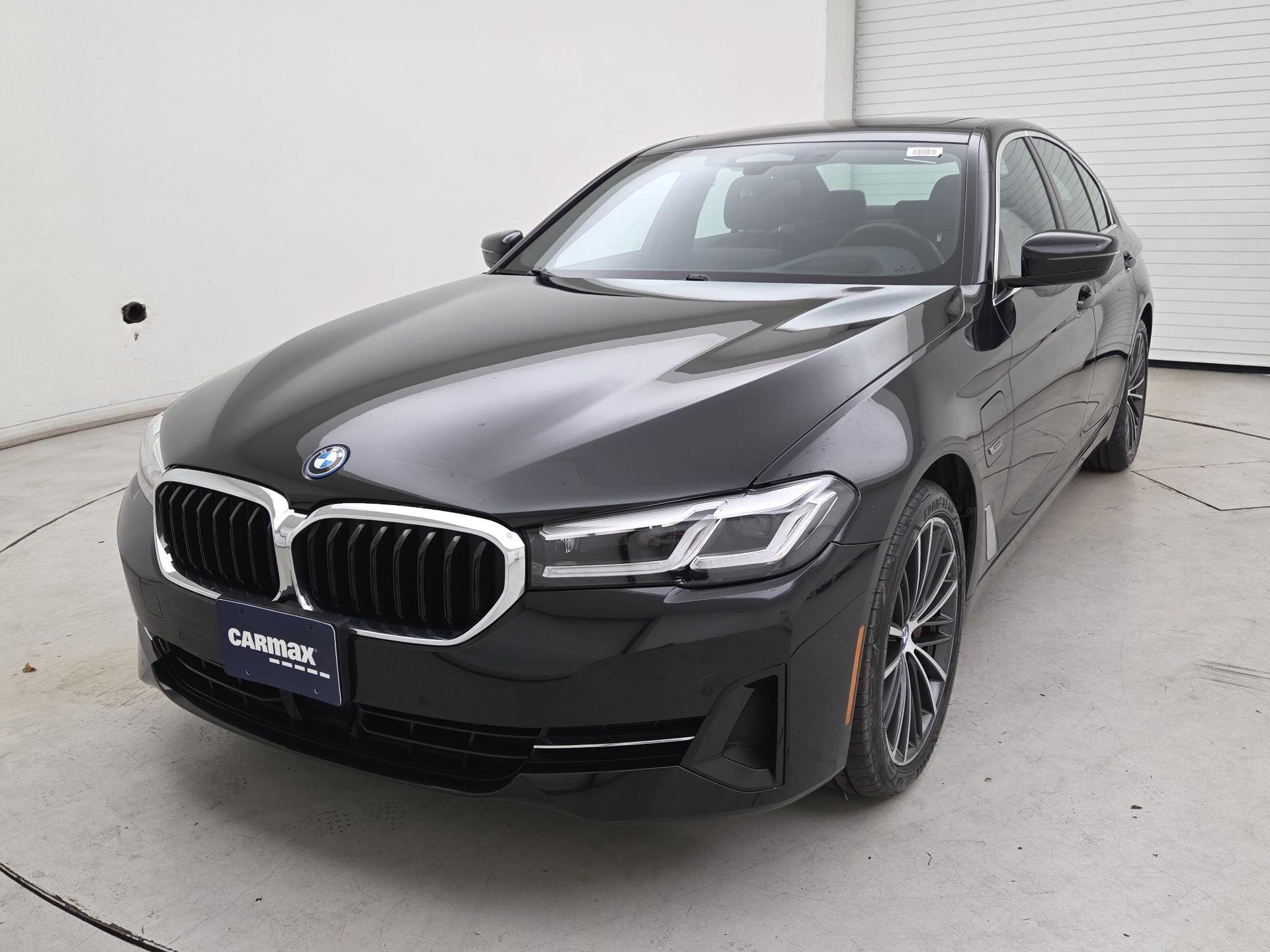 Thumbnail: 2023 BMW 5 Series - 3
