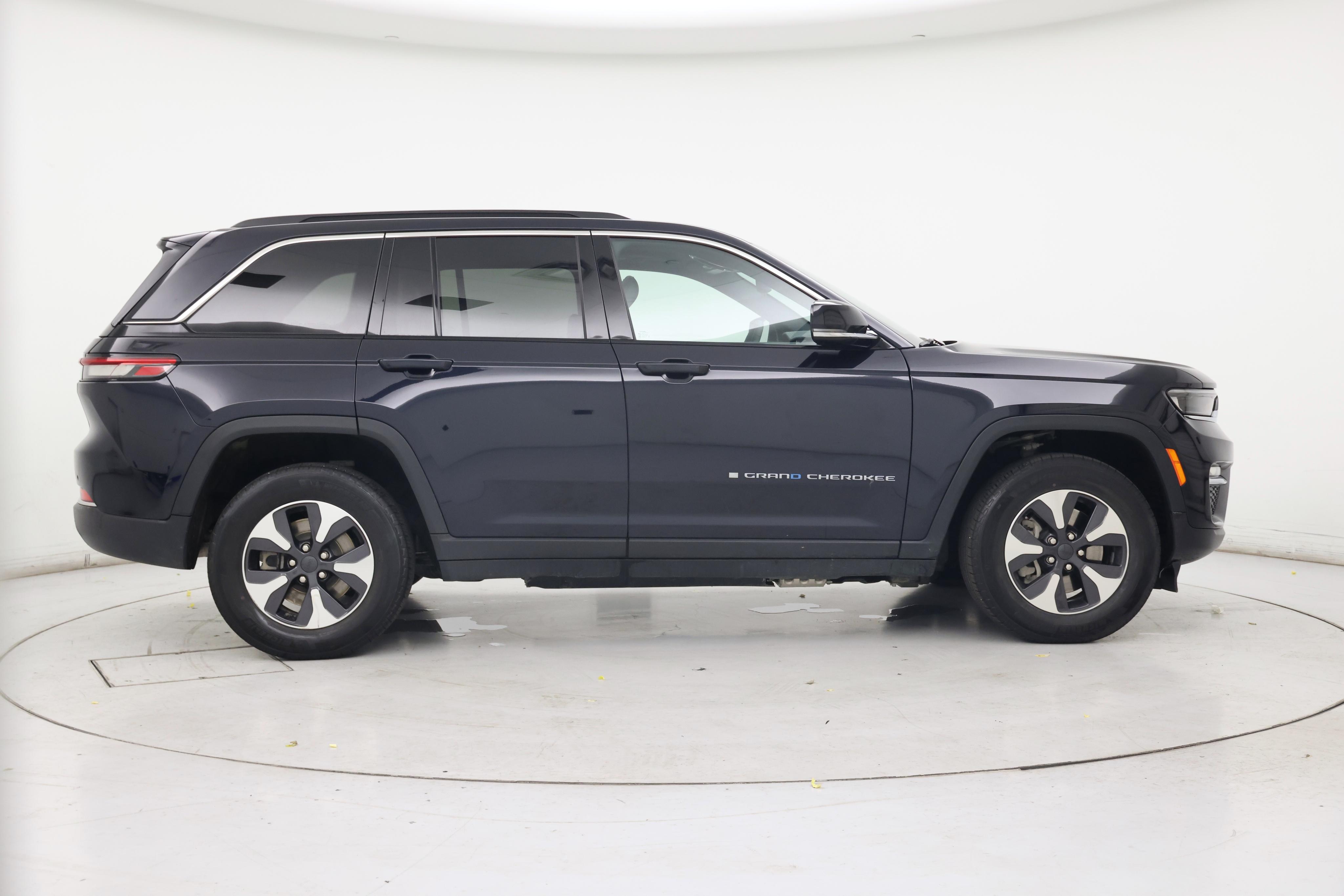 Thumbnail: 2024 Jeep Grand Cherokee - 7