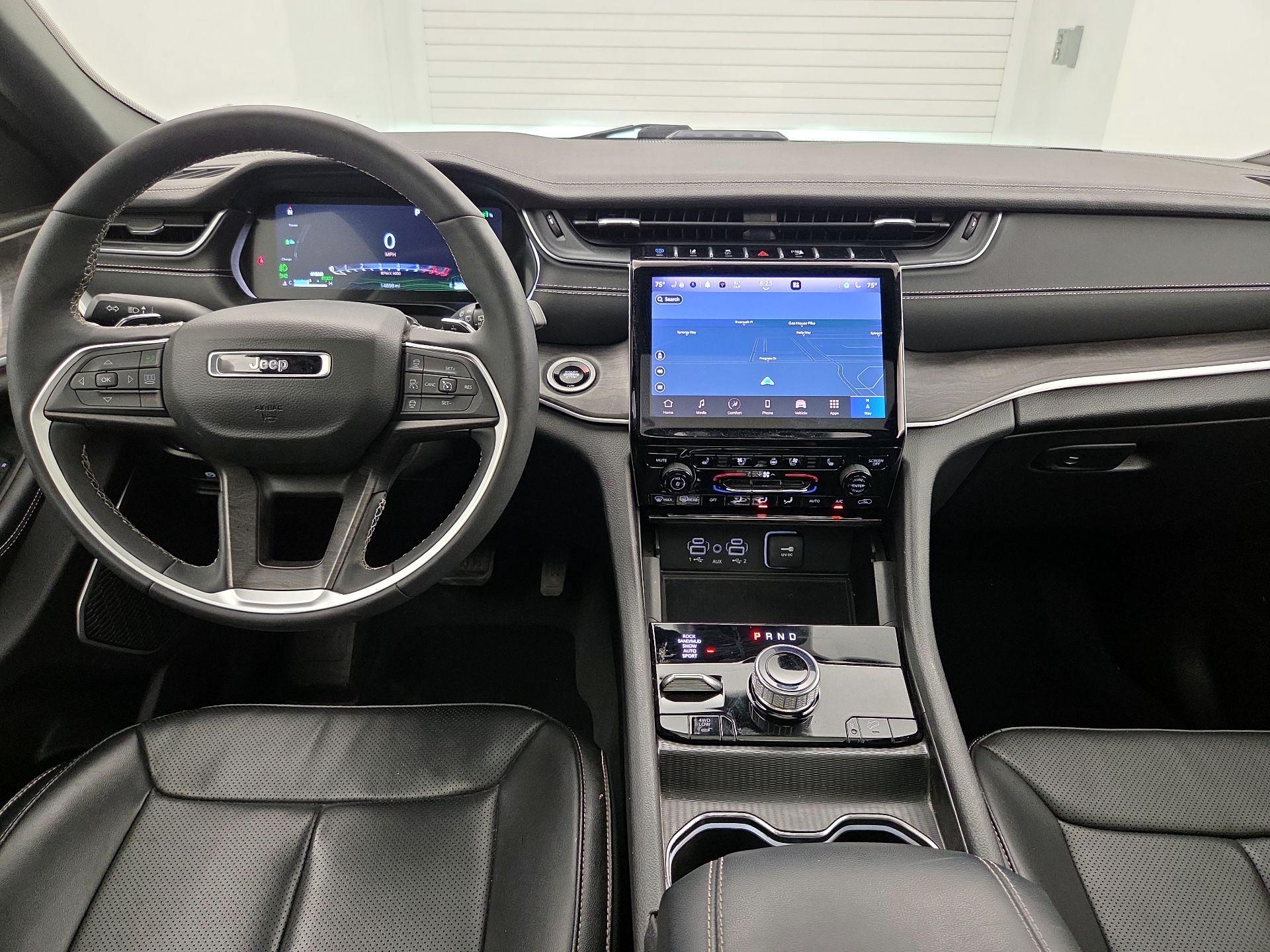 Thumbnail: 2024 Jeep Grand Cherokee - 9