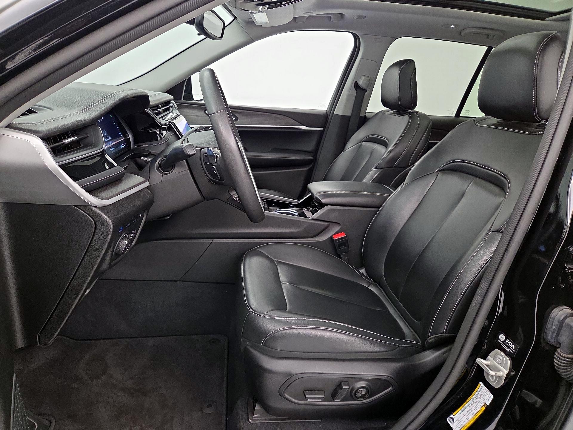 Thumbnail: 2023 Jeep Grand Cherokee - 11