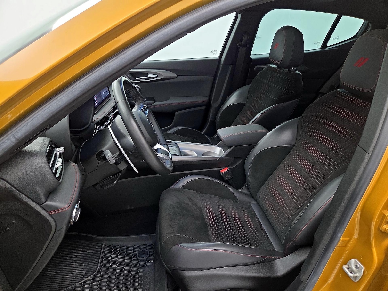 2024 Dodge Hornet R/T Plus - Photo 12