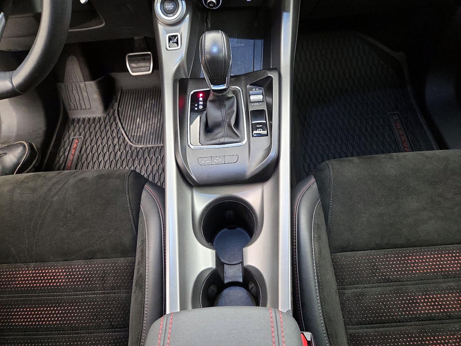 2024 Dodge Hornet R/T Plus - Photo 19
