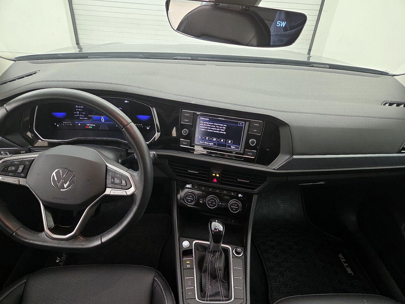 2023 Volkswagen Jetta SE - Photo 10