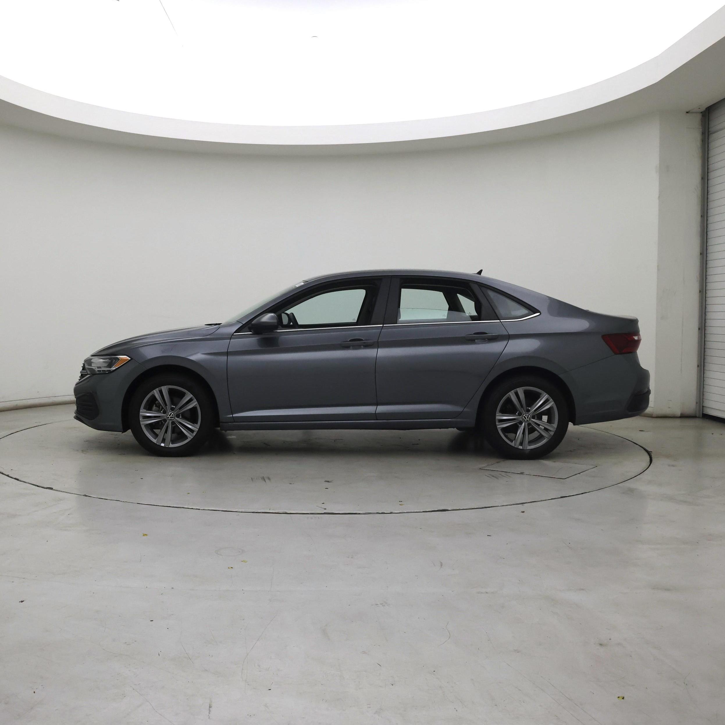 Thumbnail: 2023 Volkswagen Jetta - 3
