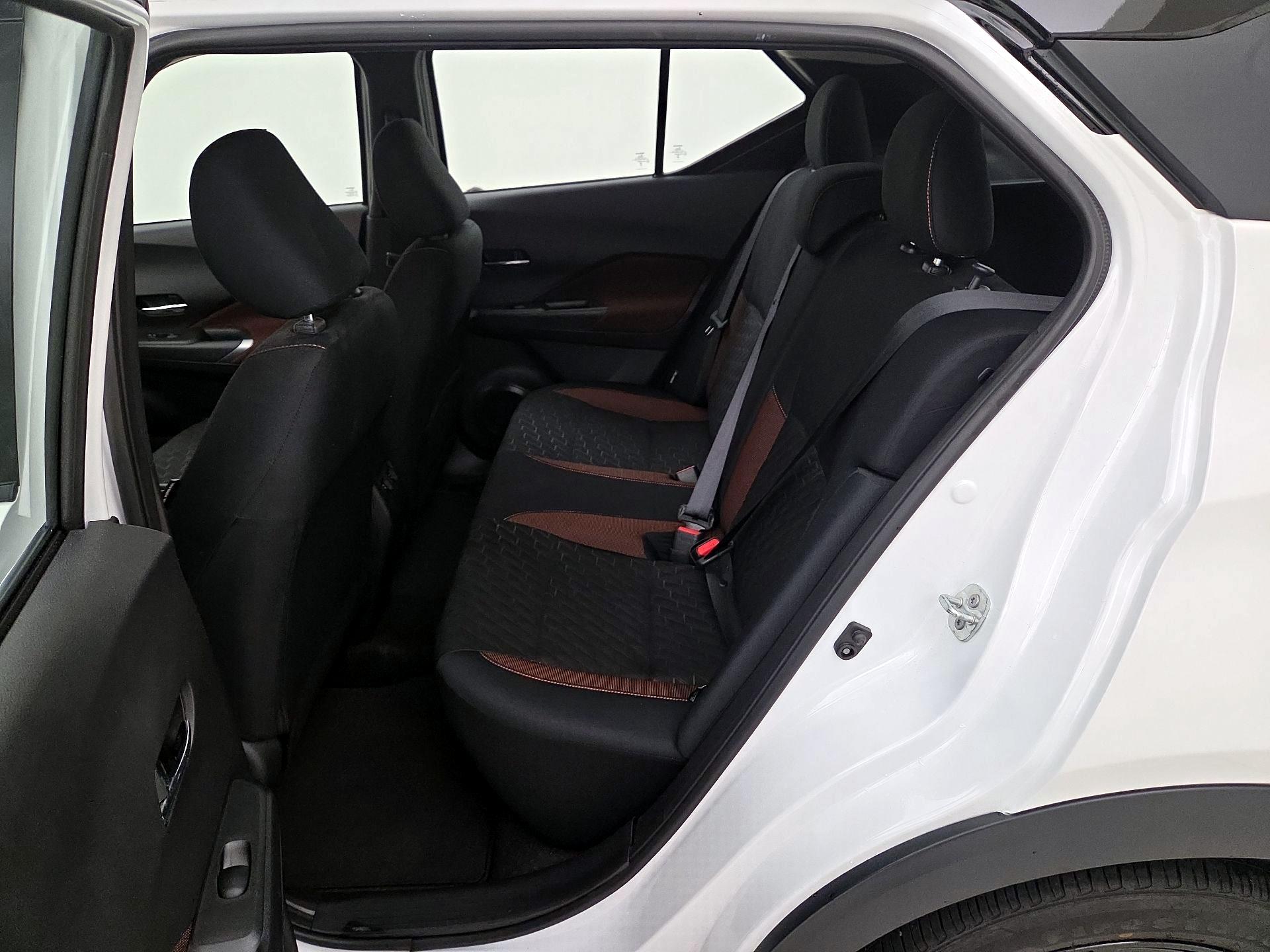 Thumbnail: 2023 Nissan Kicks - 18