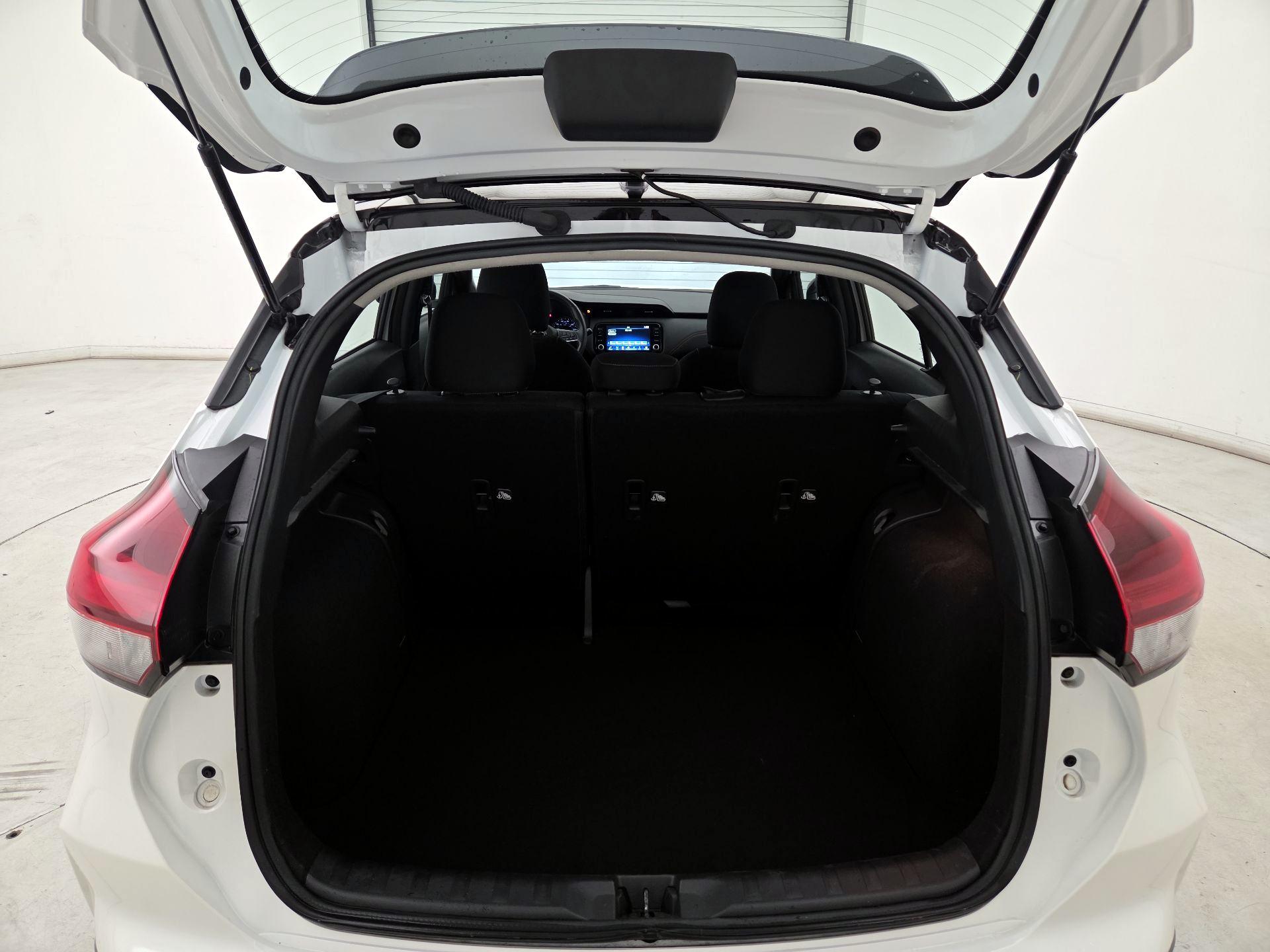 Thumbnail: 2023 Nissan Kicks - 19