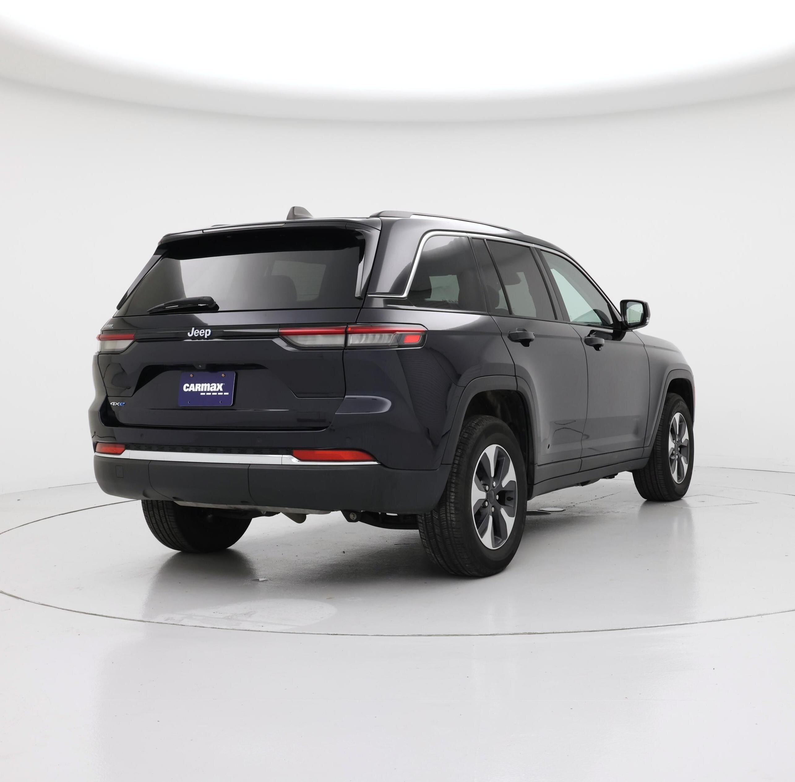 Thumbnail: 2023 Jeep Grand Cherokee - 8