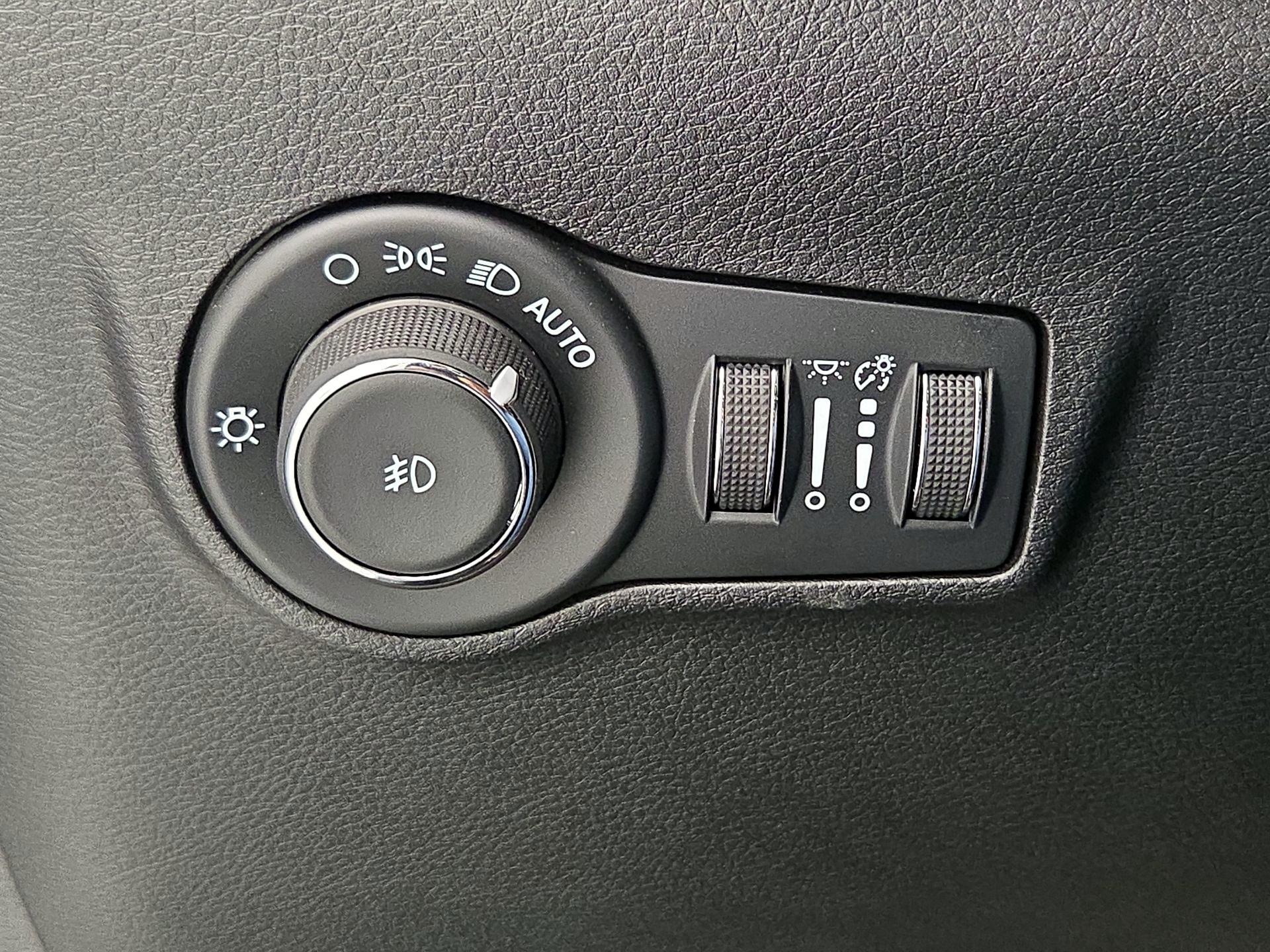 Thumbnail: 2024 Jeep Compass - 13