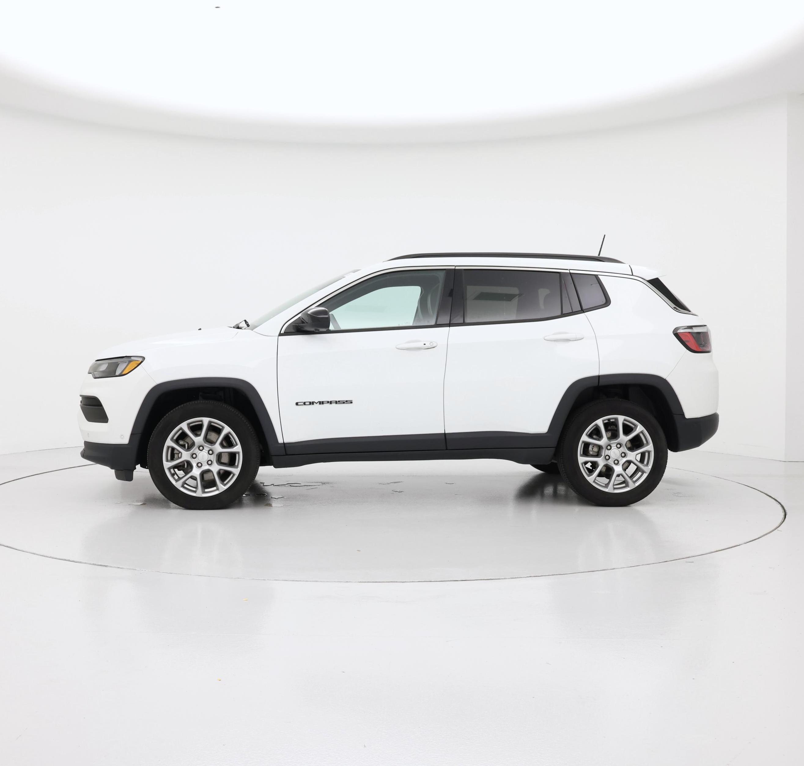 Thumbnail: 2024 Jeep Compass - 3