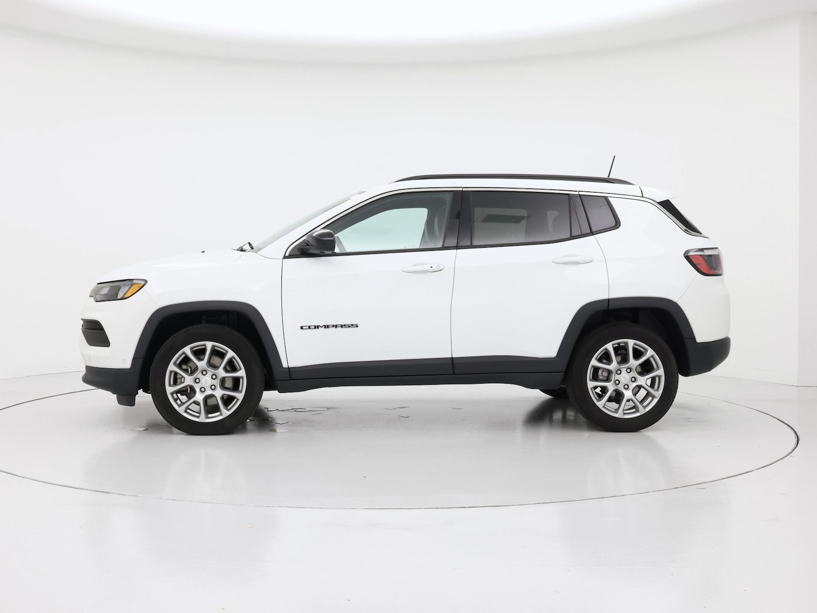 2024 Jeep Compass Latitude Lux - Photo 4