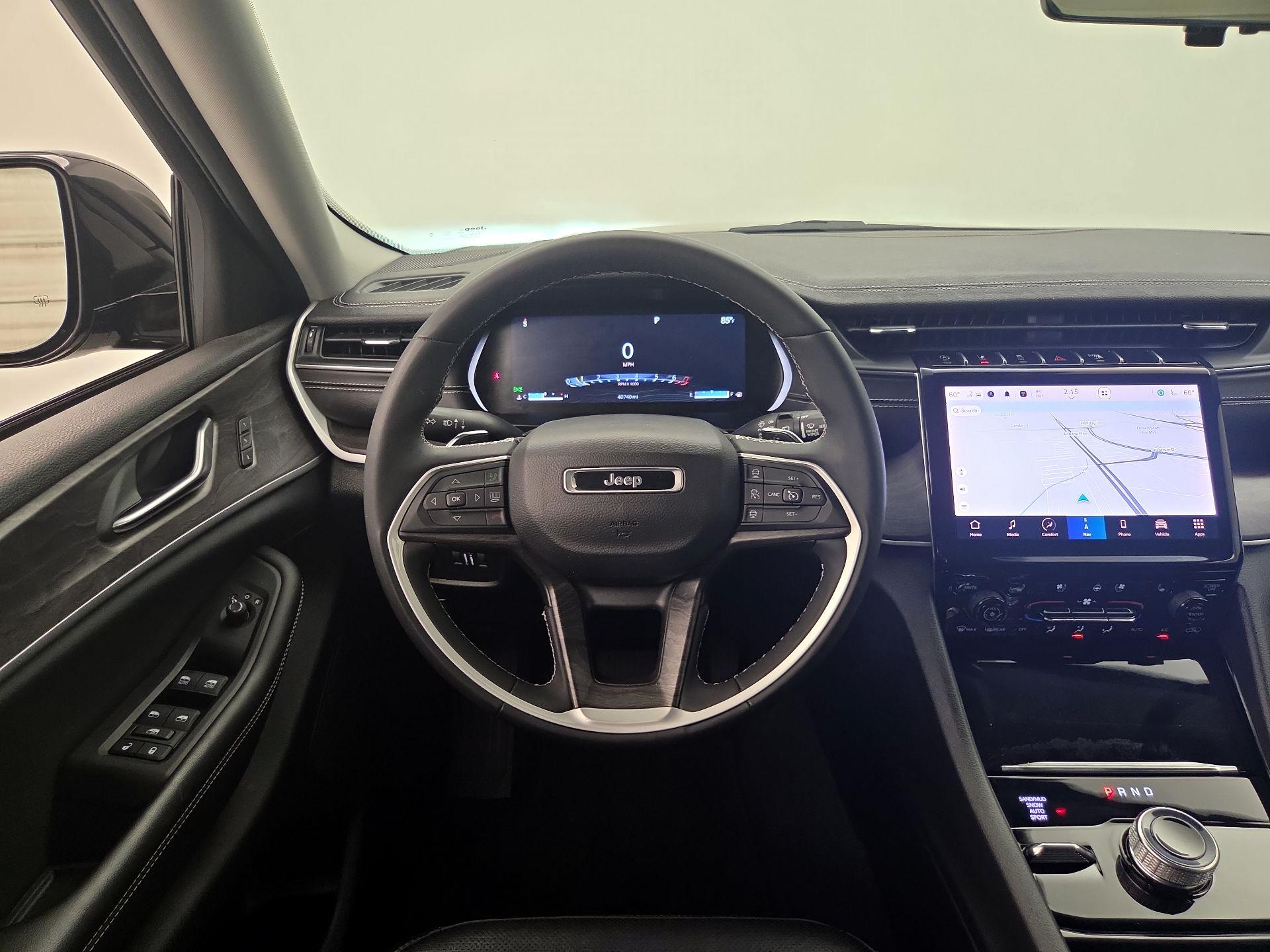 Thumbnail: 2023 Jeep Grand Cherokee L - 10