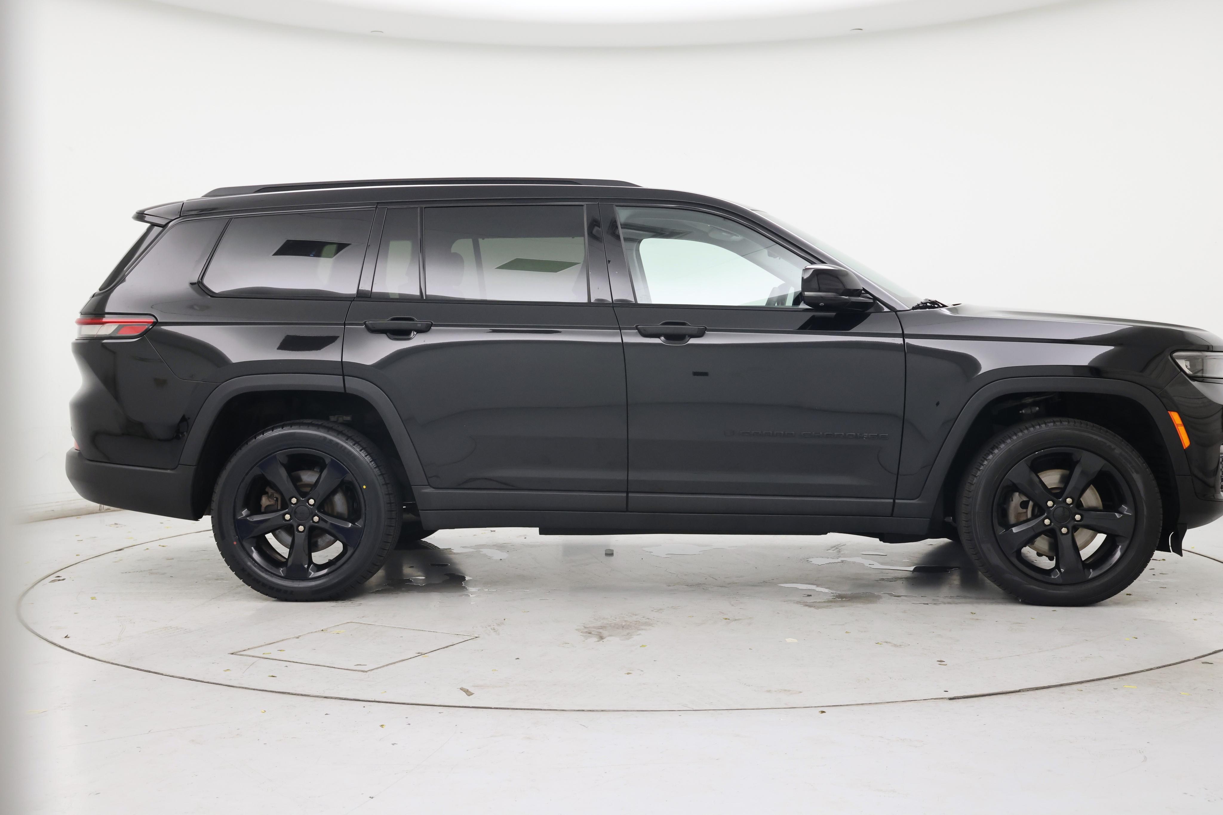 Thumbnail: 2023 Jeep Grand Cherokee L - 7