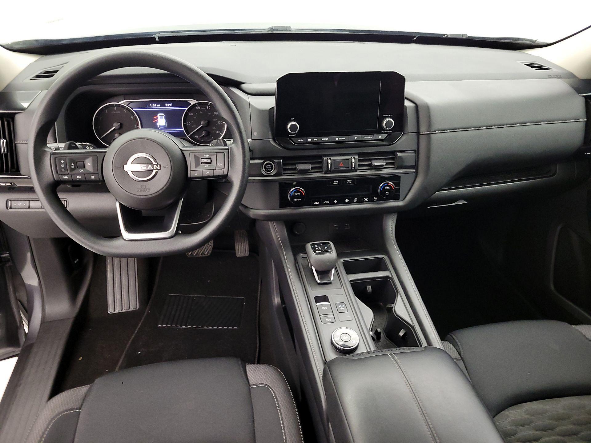 Thumbnail: 2023 Nissan Pathfinder - 9