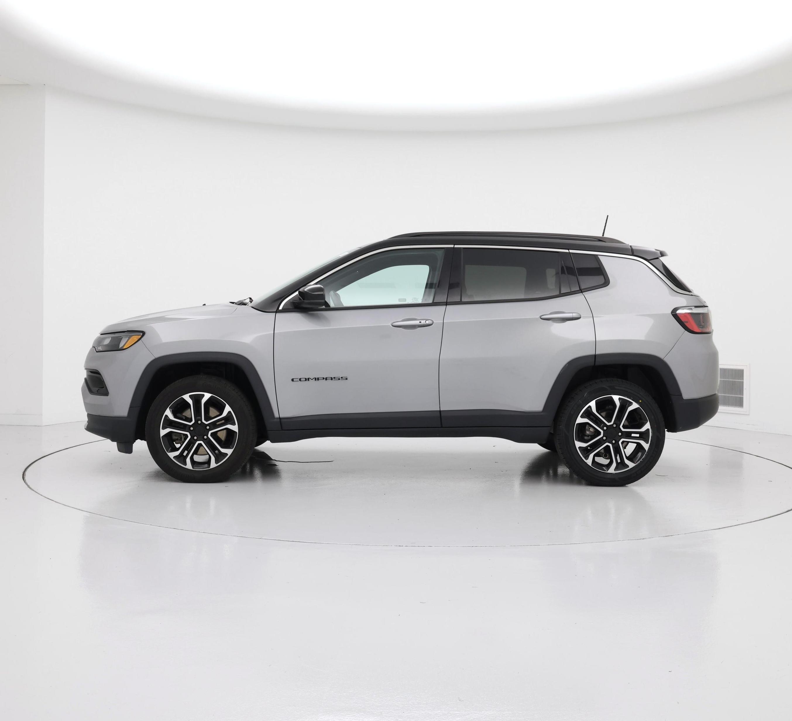 Thumbnail: 2023 Jeep Compass - 3