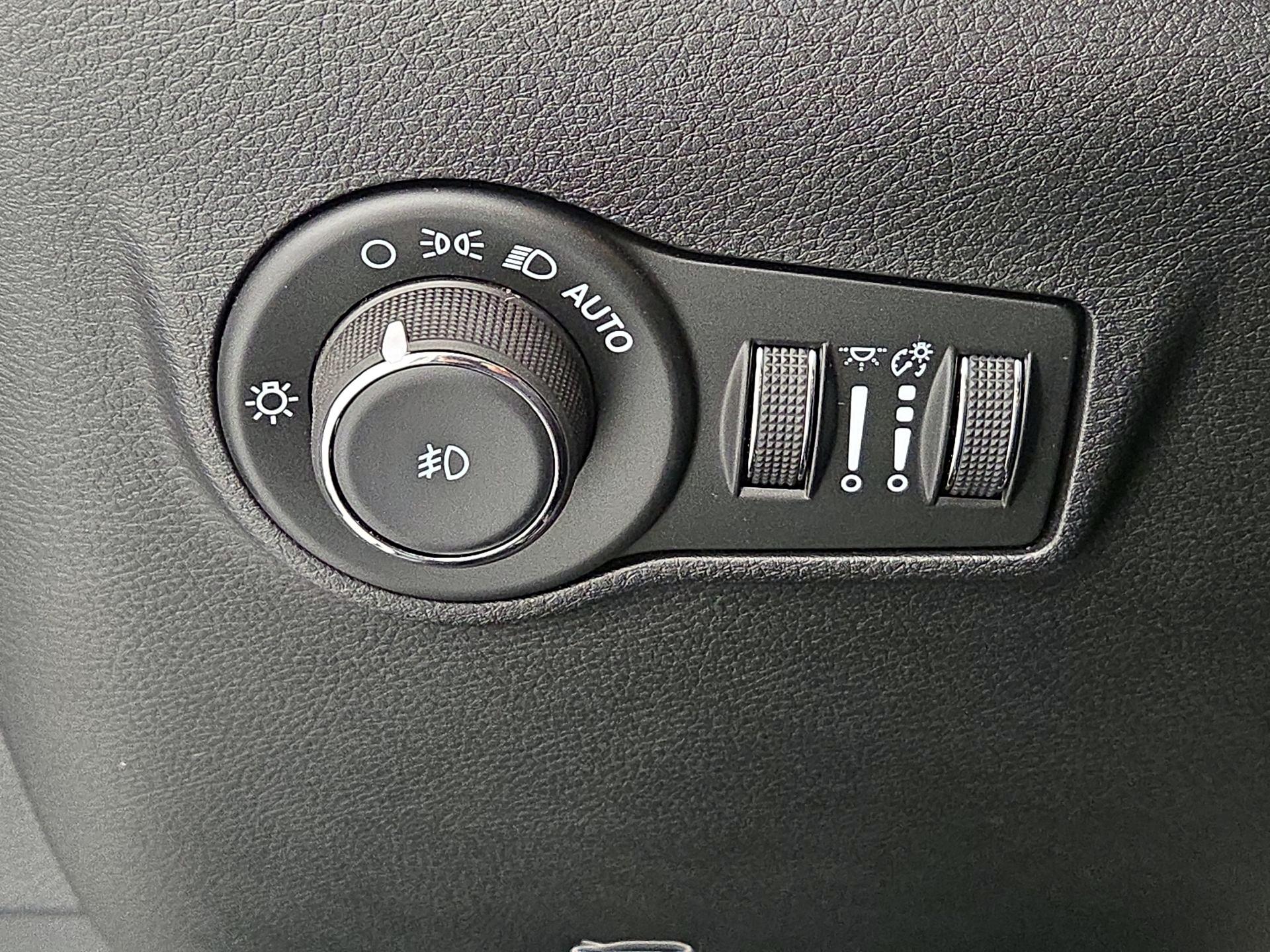 Thumbnail: 2024 Jeep Compass - 13