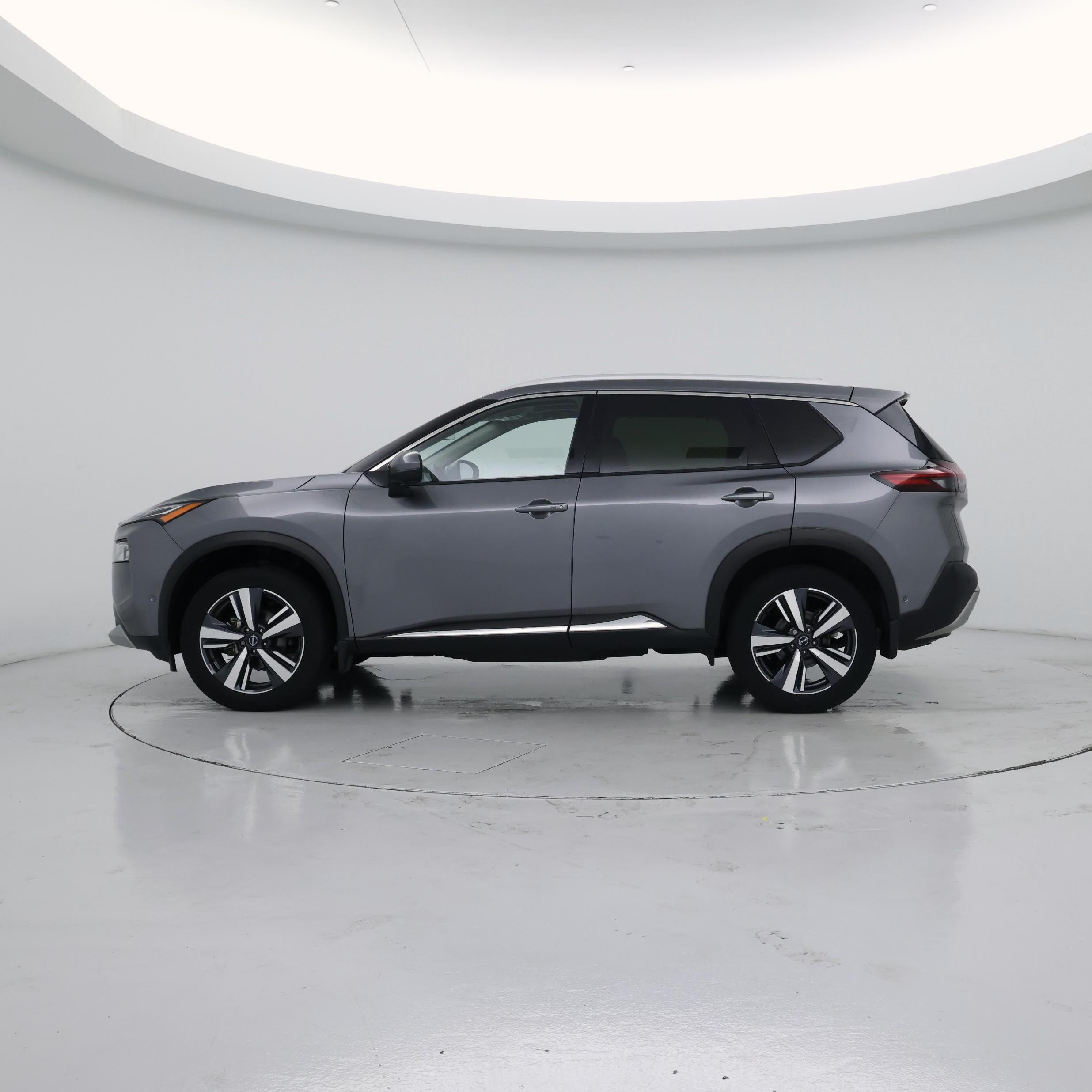 Thumbnail: 2023 Nissan Rogue - 3