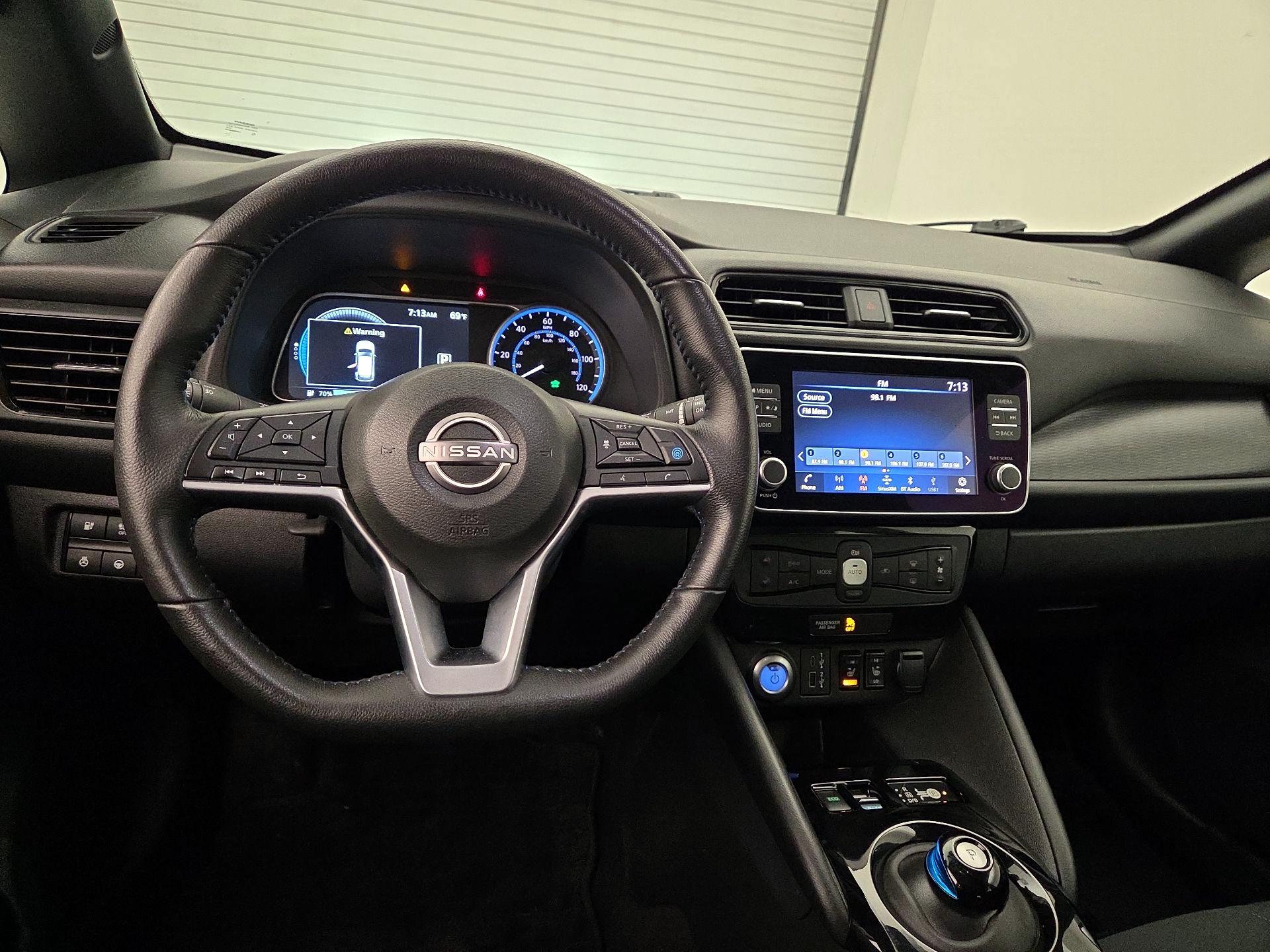 Thumbnail: 2025 Nissan Leaf - 10