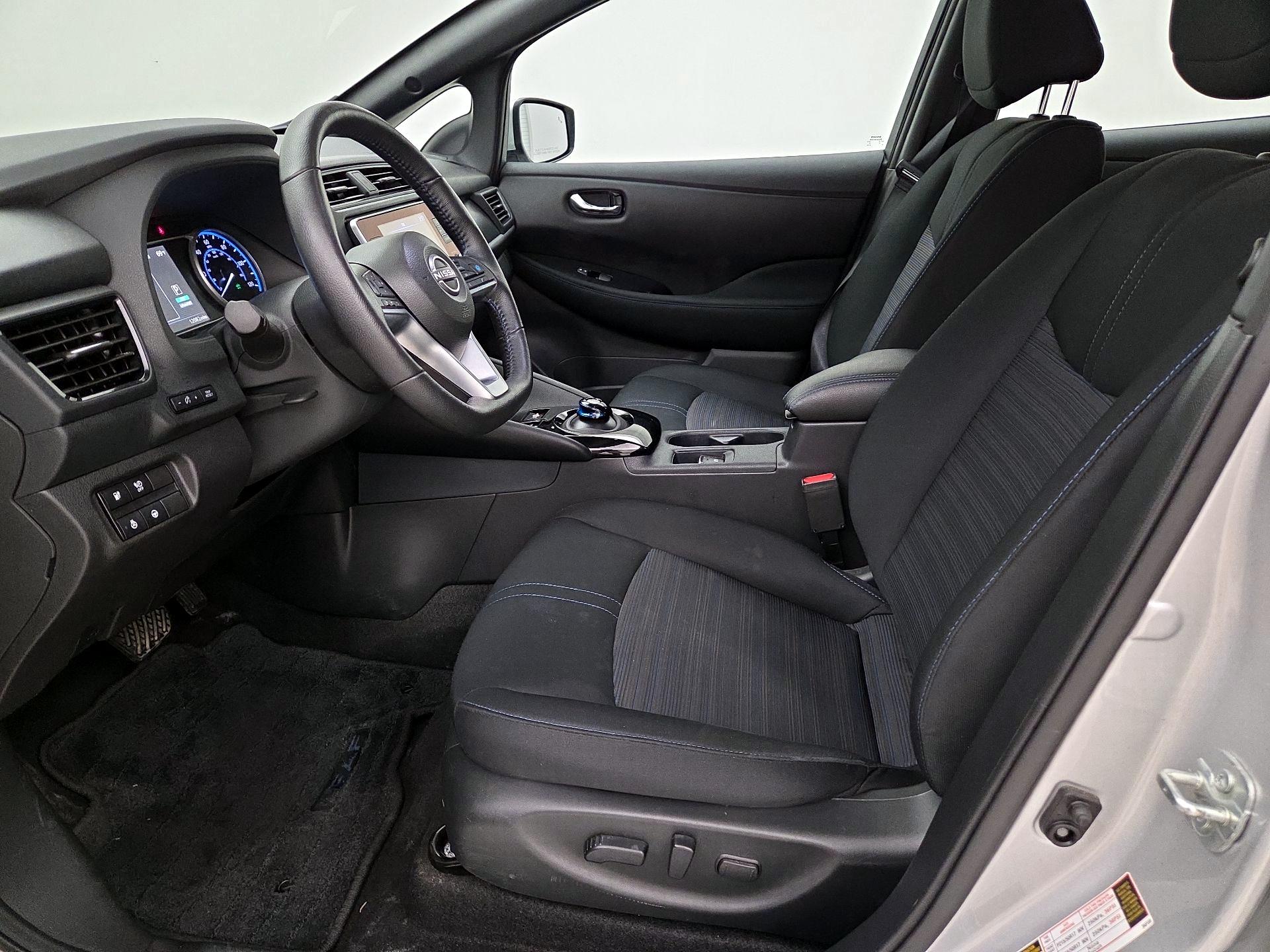Thumbnail: 2025 Nissan Leaf - 11