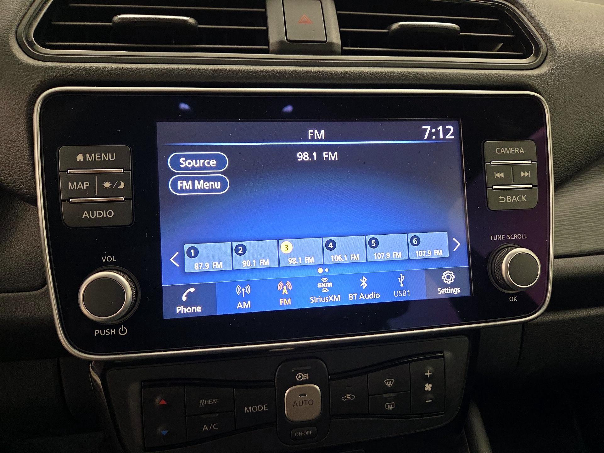 Thumbnail: 2025 Nissan Leaf - 15