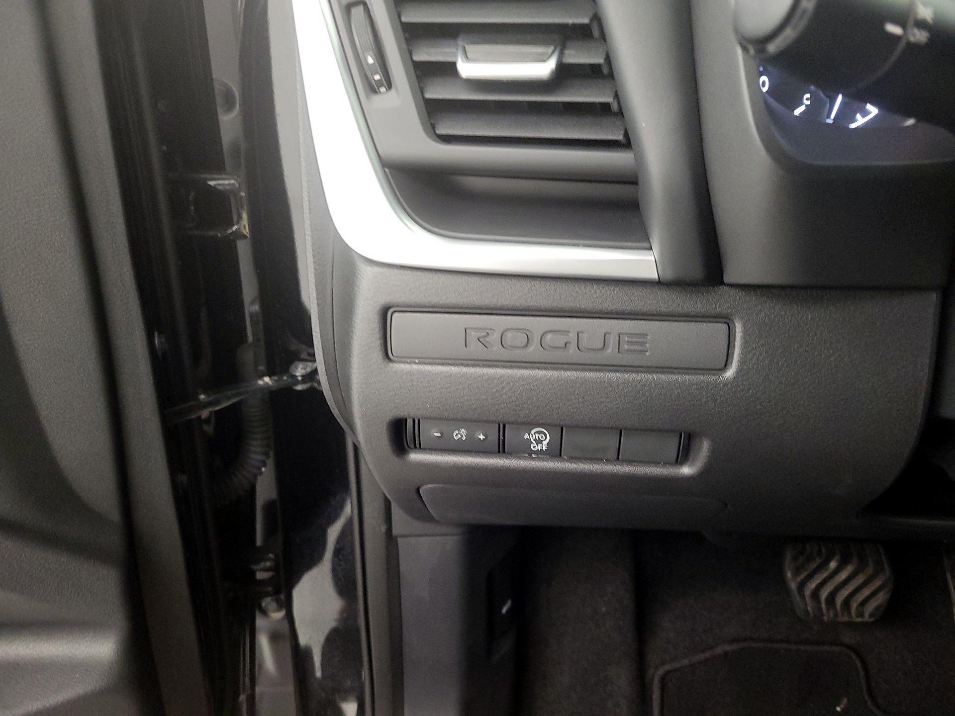 Thumbnail: 2023 Nissan Rogue - 13
