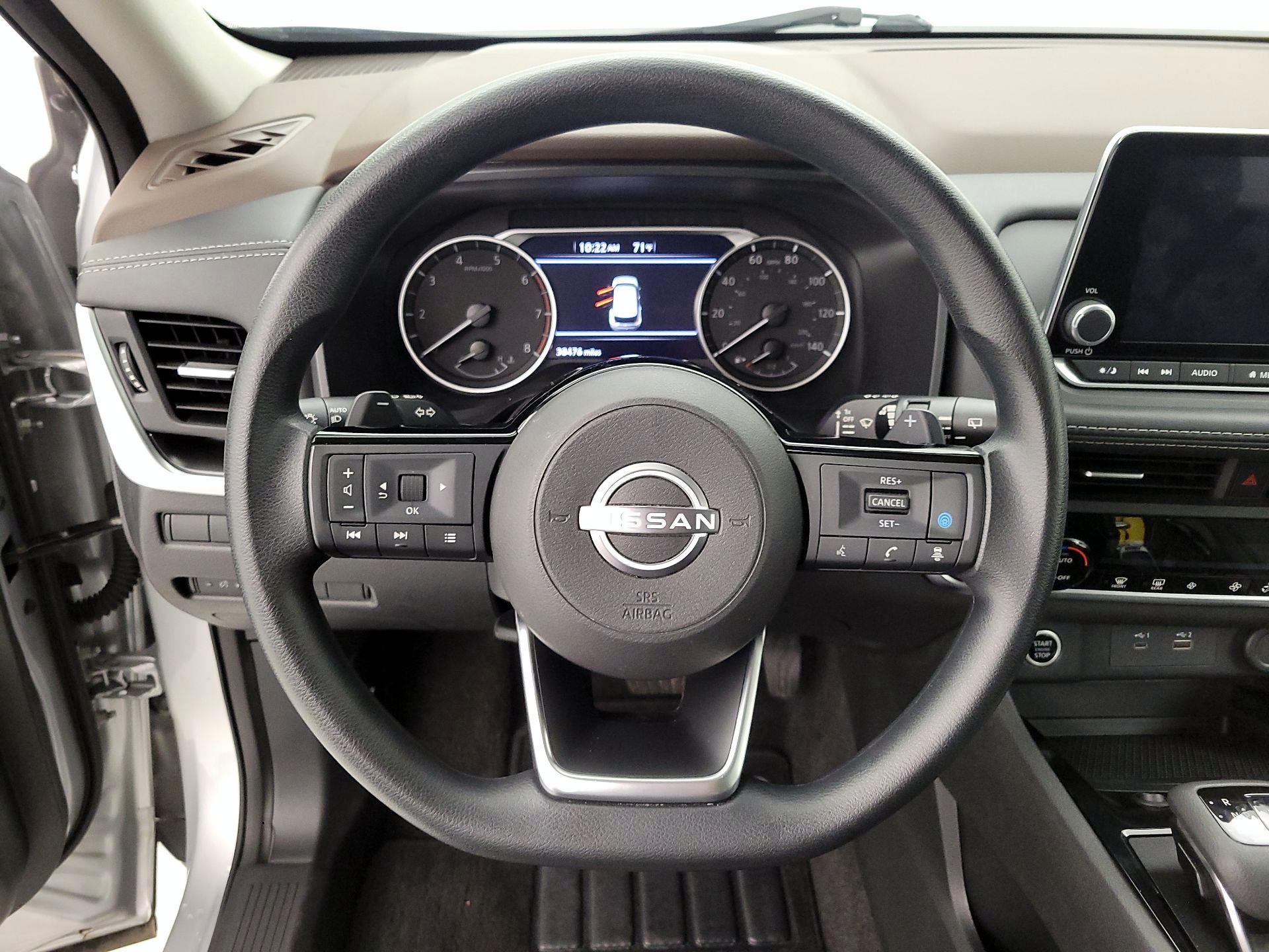Thumbnail: 2023 Nissan Rogue - 10