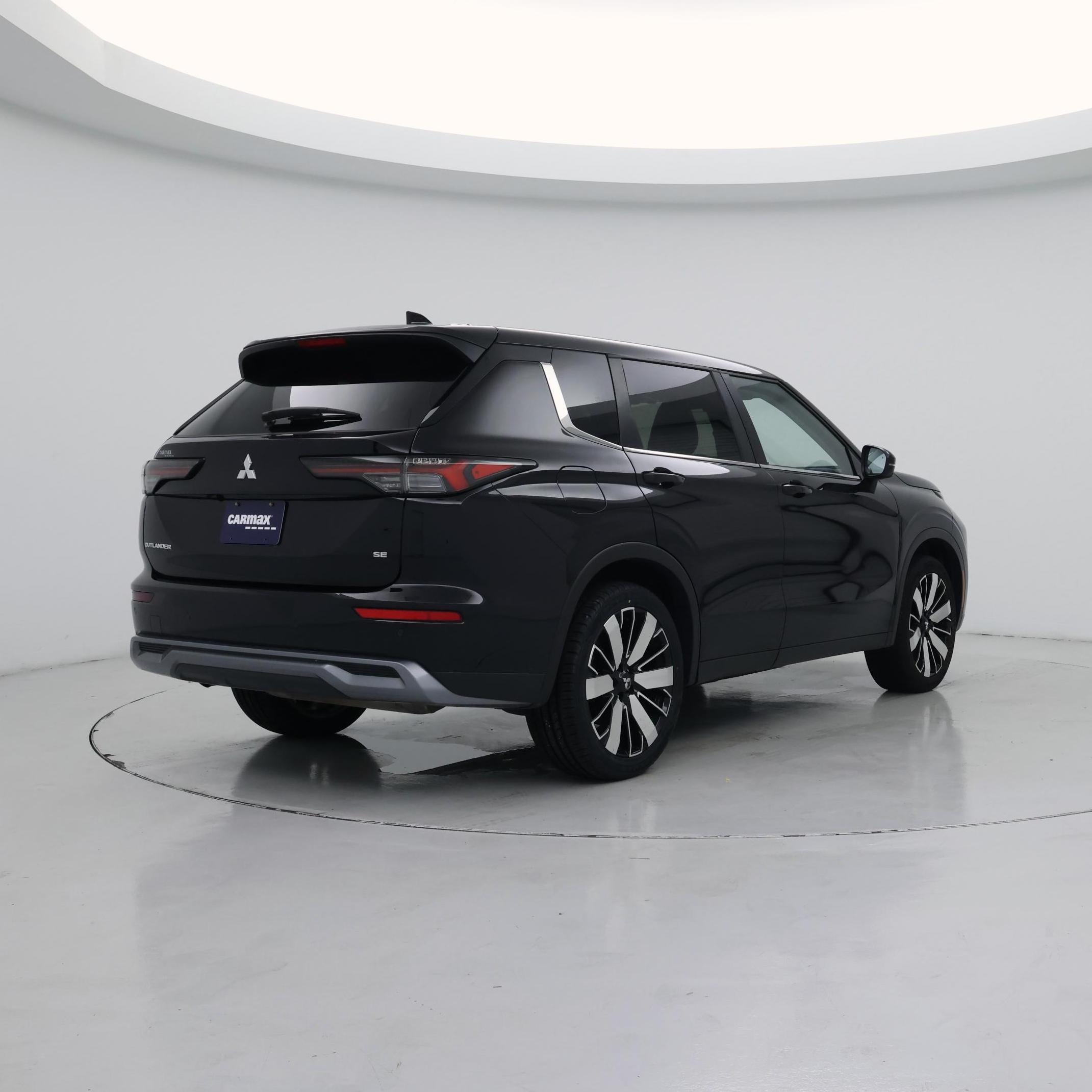 Thumbnail: 2025 Mitsubishi Outlander - 8