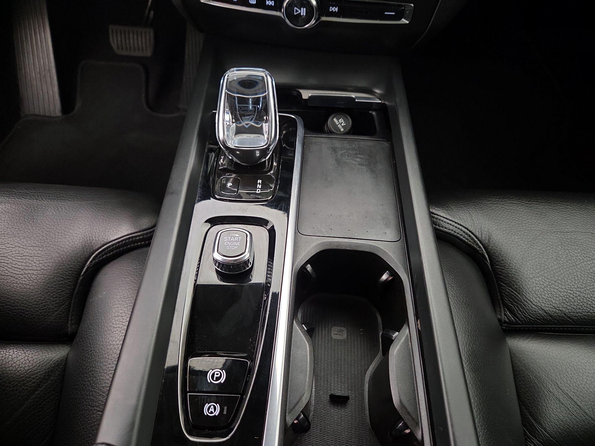Thumbnail: 2022 Volvo S60 - 17
