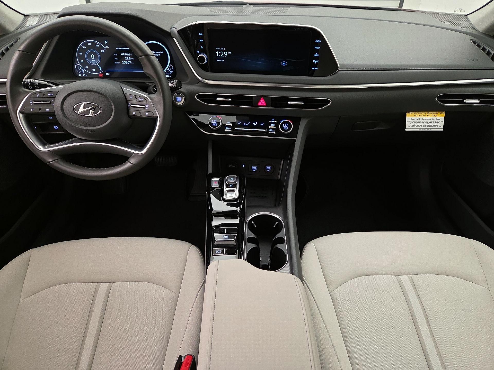 Thumbnail: 2023 Hyundai Sonata - 9