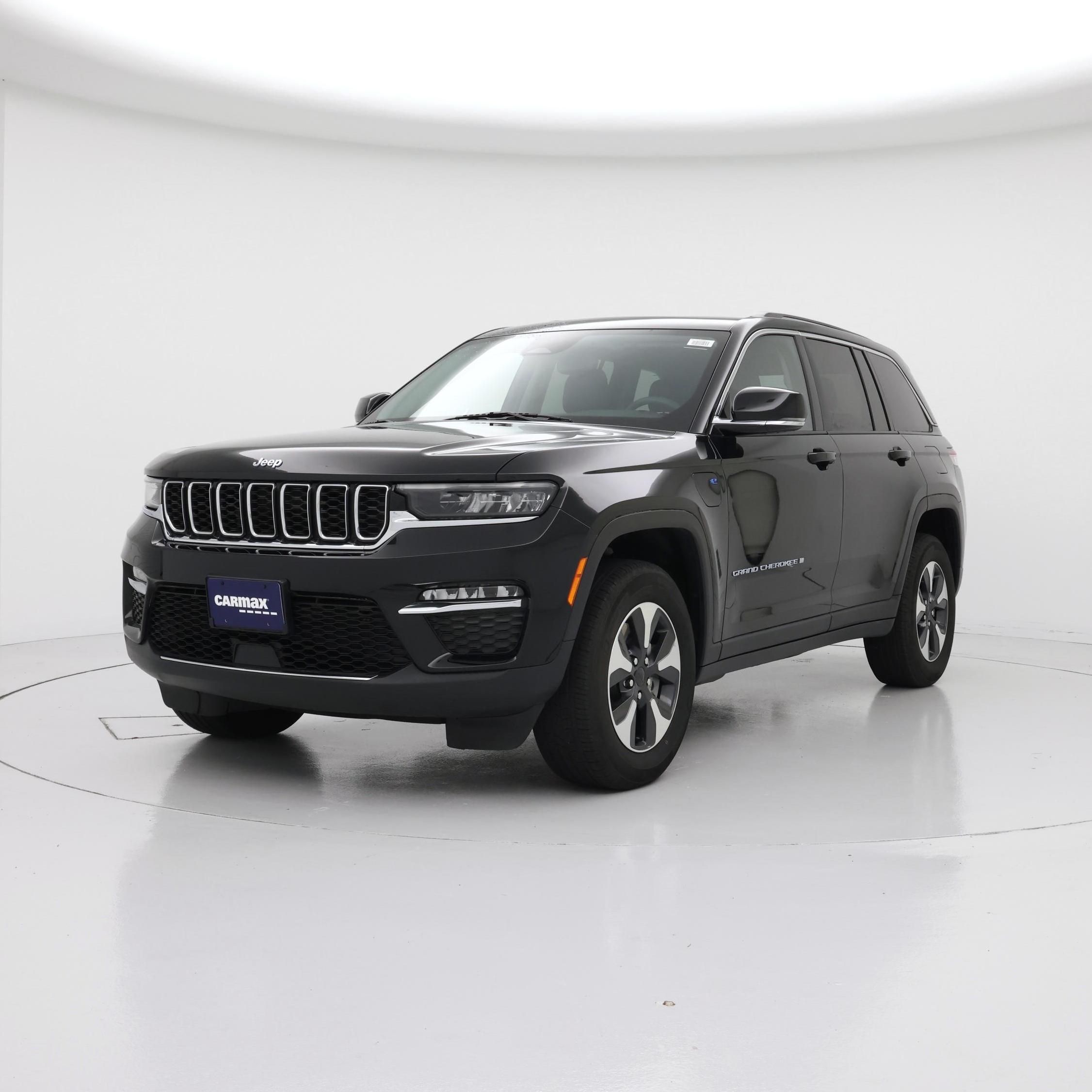 Thumbnail: 2023 Jeep Grand Cherokee - 4