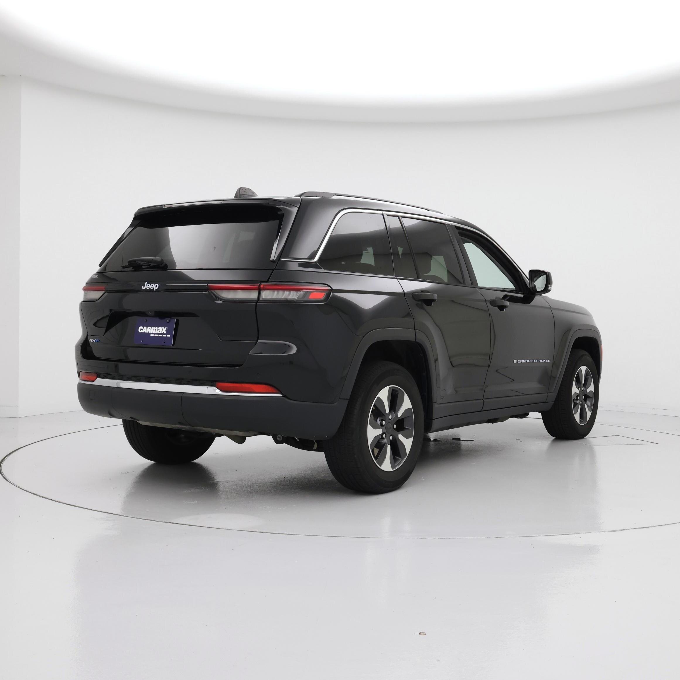 Thumbnail: 2023 Jeep Grand Cherokee - 8