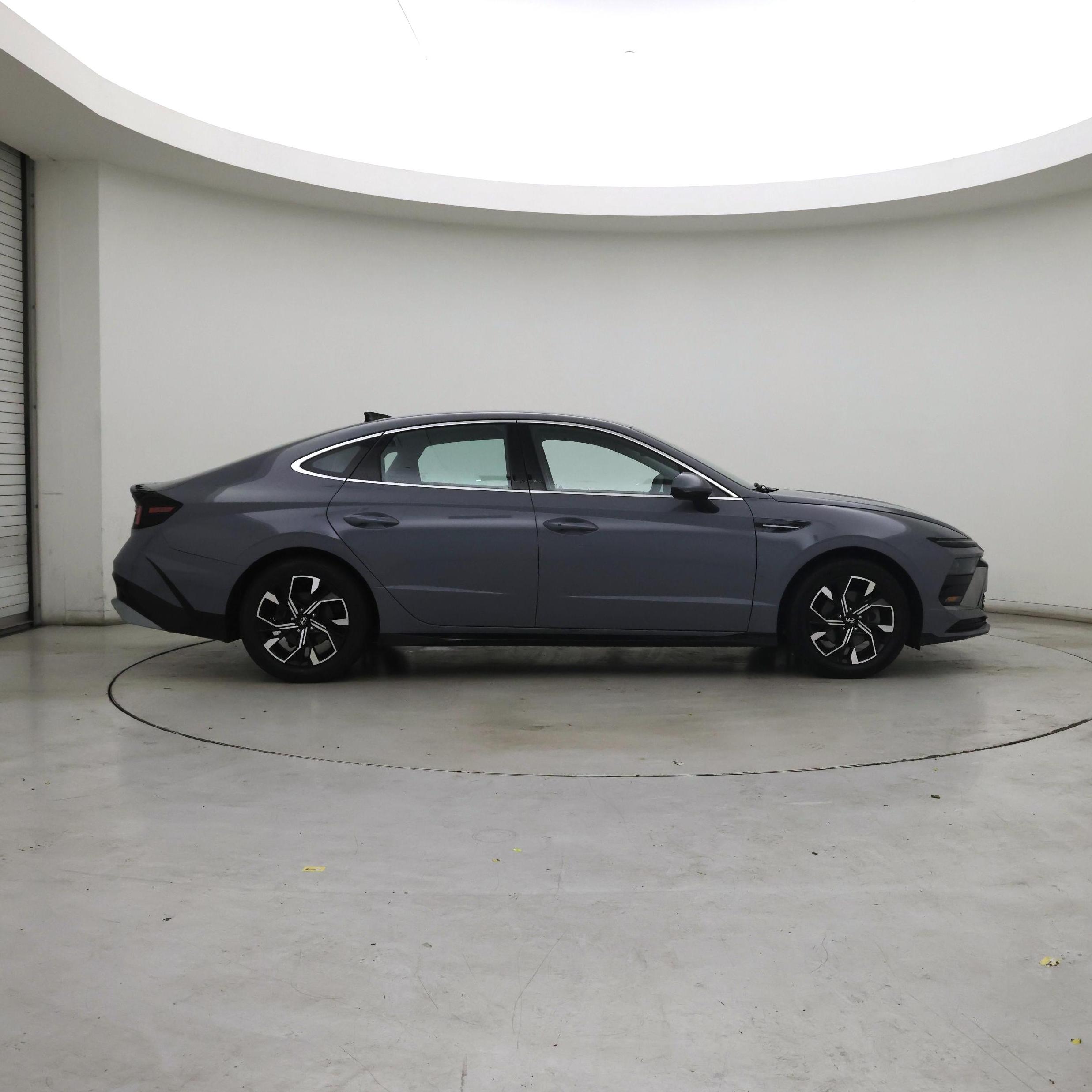 Thumbnail: 2024 Hyundai Sonata - 7
