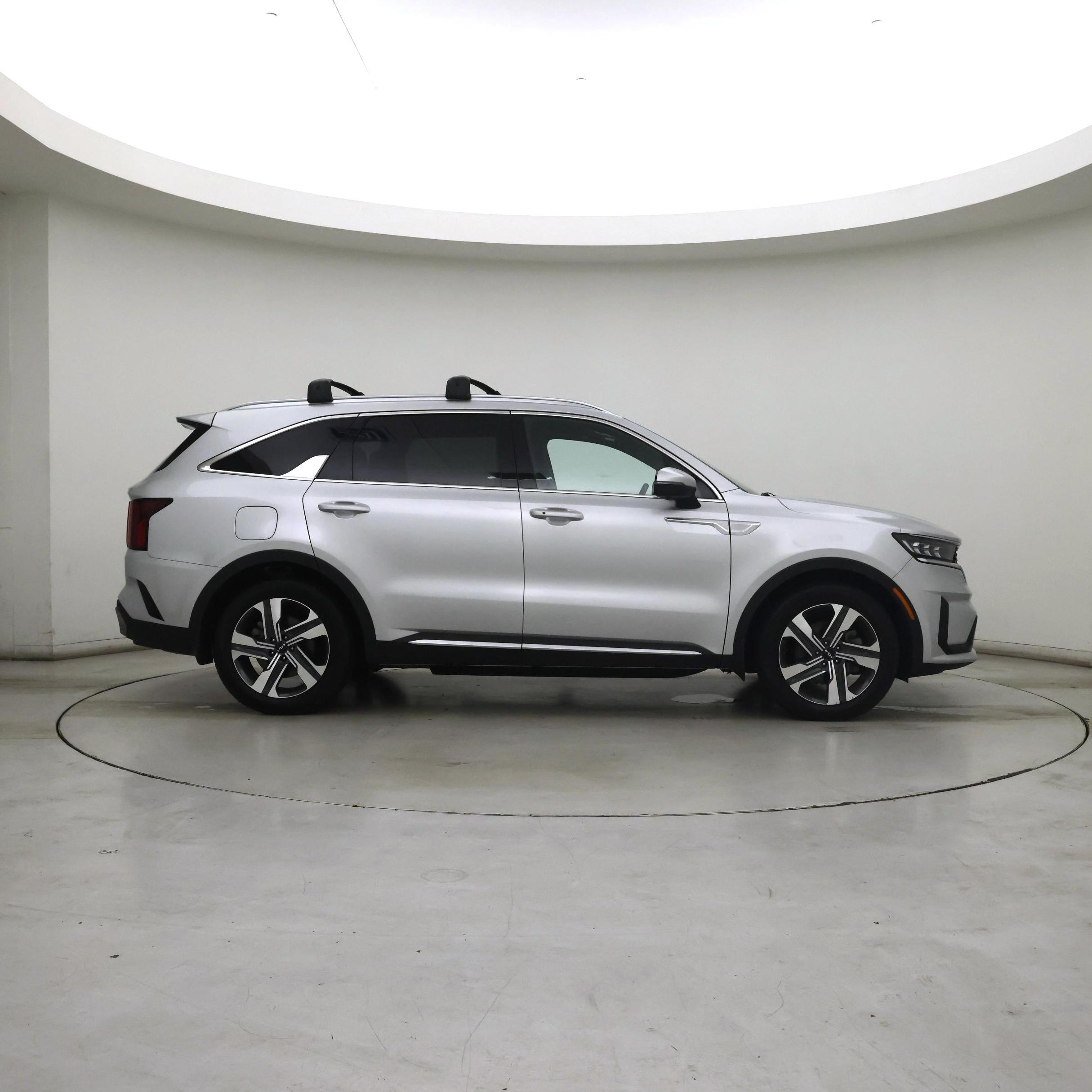Thumbnail: 2023 Kia Sorento - 7