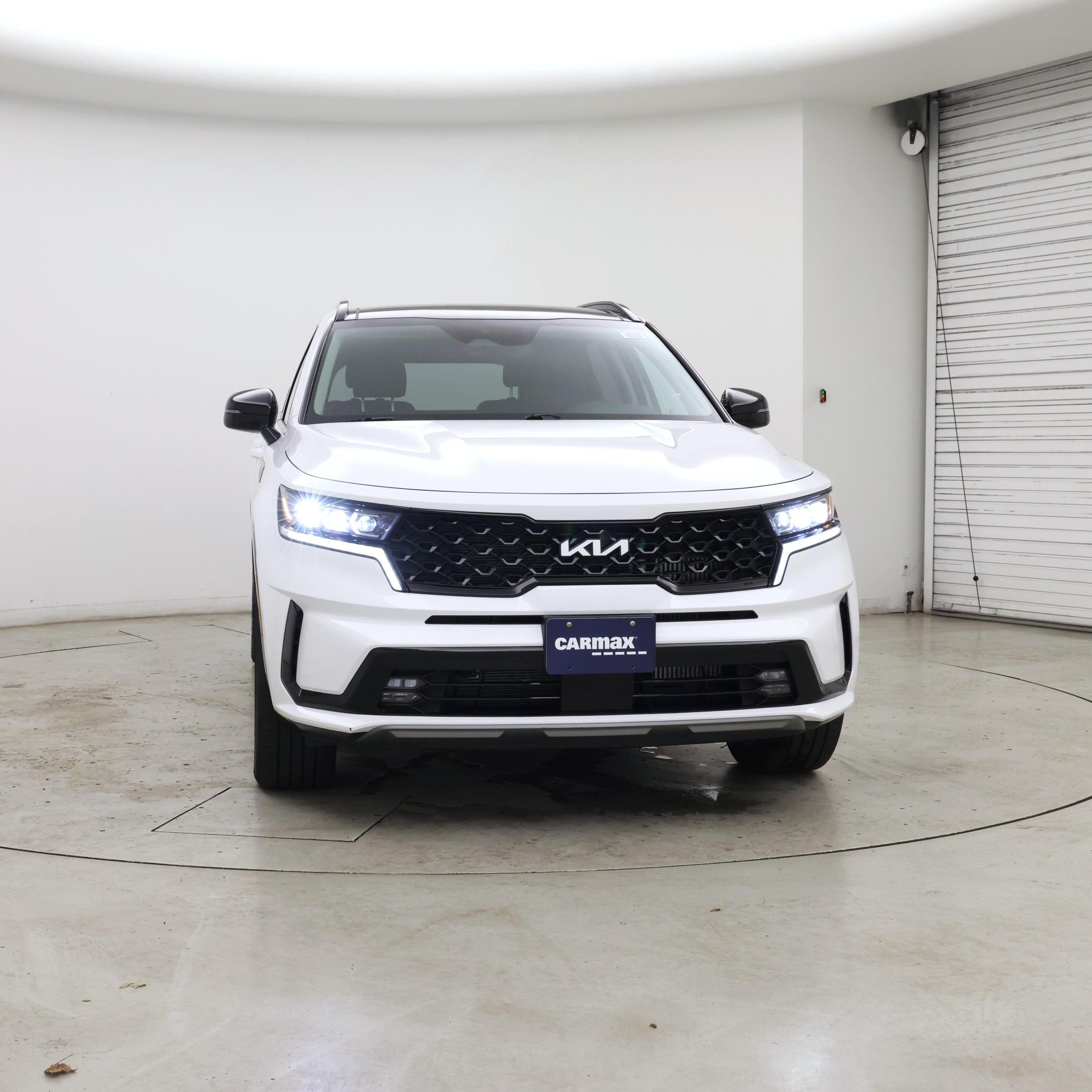Thumbnail: 2023 Kia Sorento - 5
