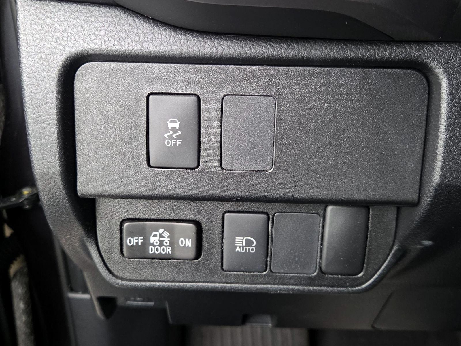 2021 Toyota Tacoma SR5 - Photo 14