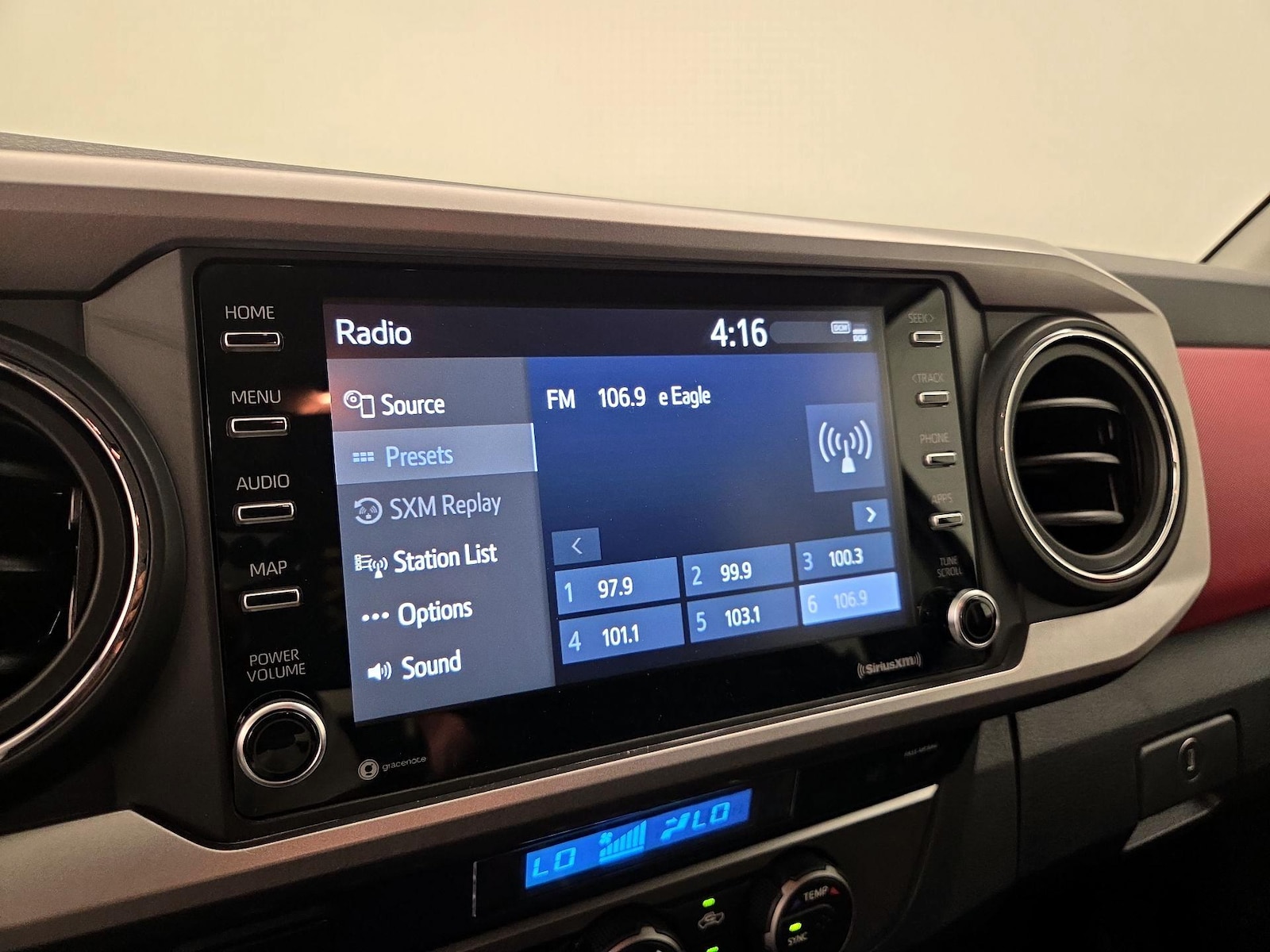 2021 Toyota Tacoma SR5 - Photo 16