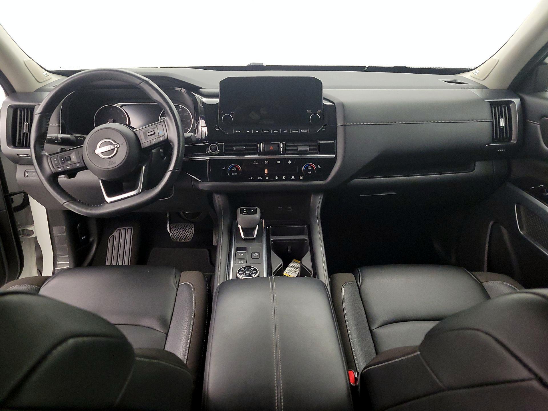 Thumbnail: 2023 Nissan Pathfinder - 9