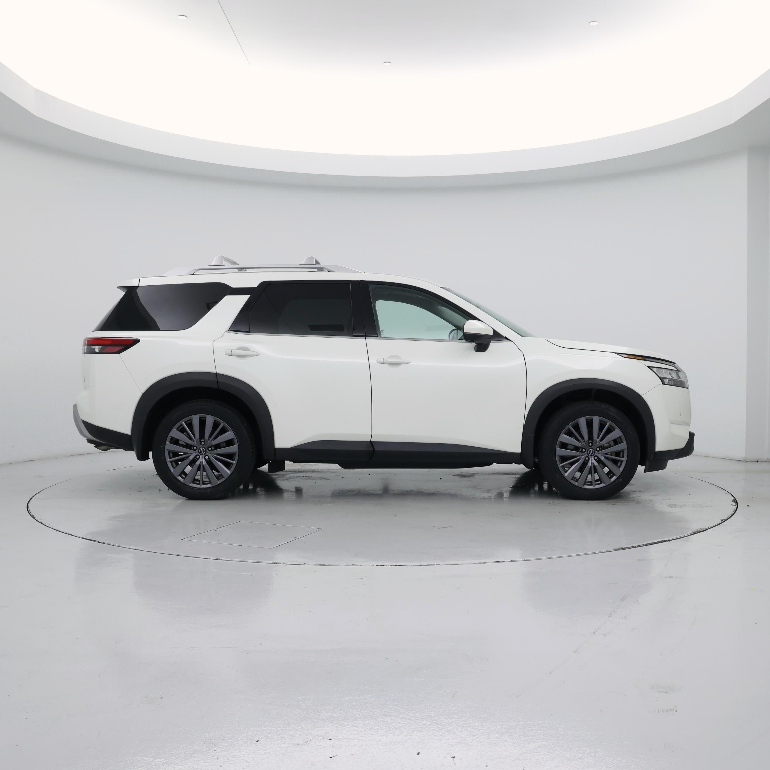 Thumbnail: 2023 Nissan Pathfinder - 7
