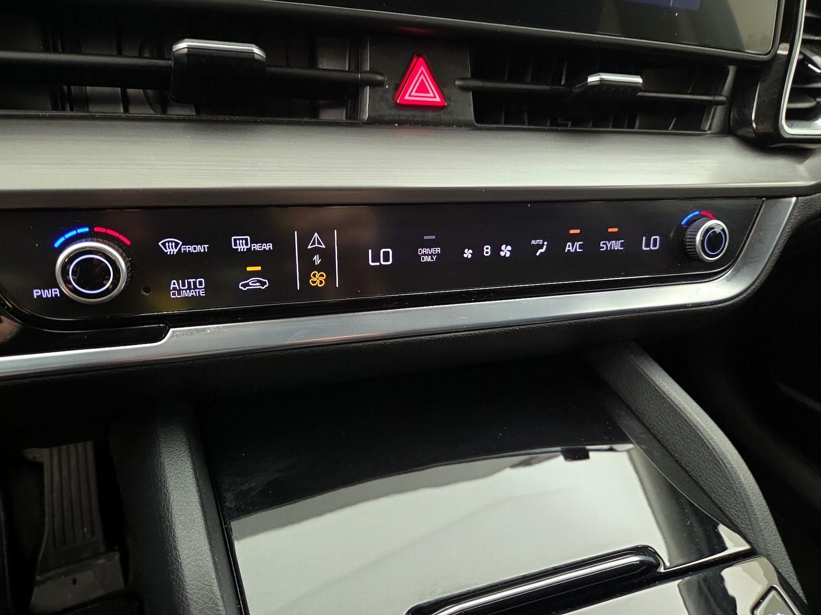 2024 Kia Sportage EX Hybrid - Photo 17