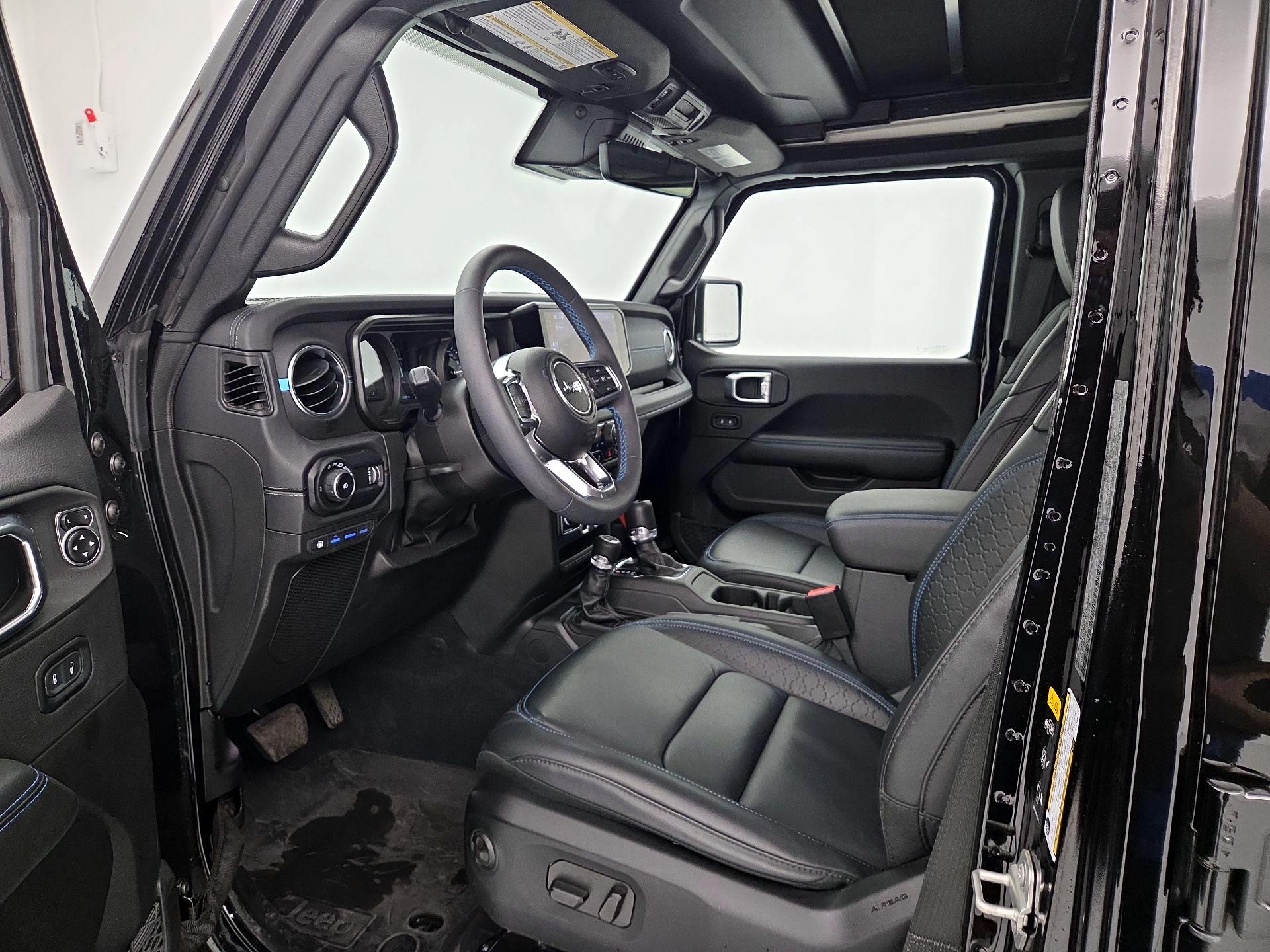 Thumbnail: 2024 Jeep Wrangler - 11
